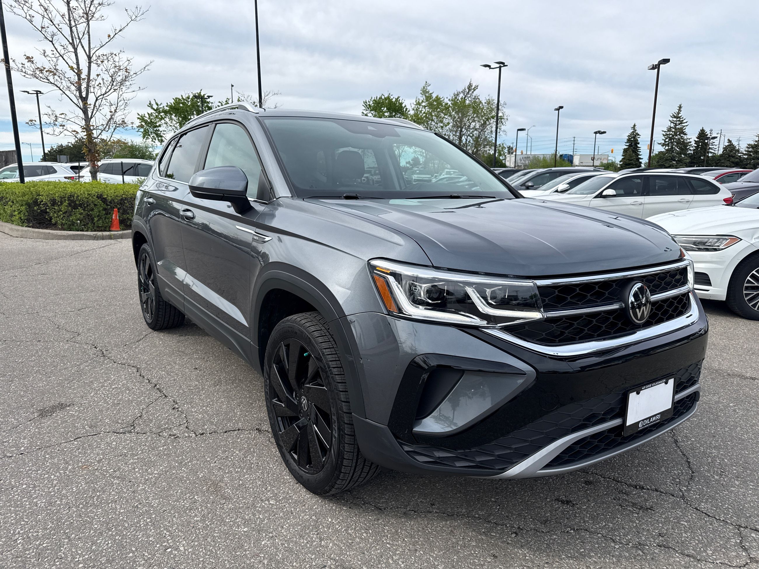 2023 Volkswagen Taos in Mississauga, Ontario