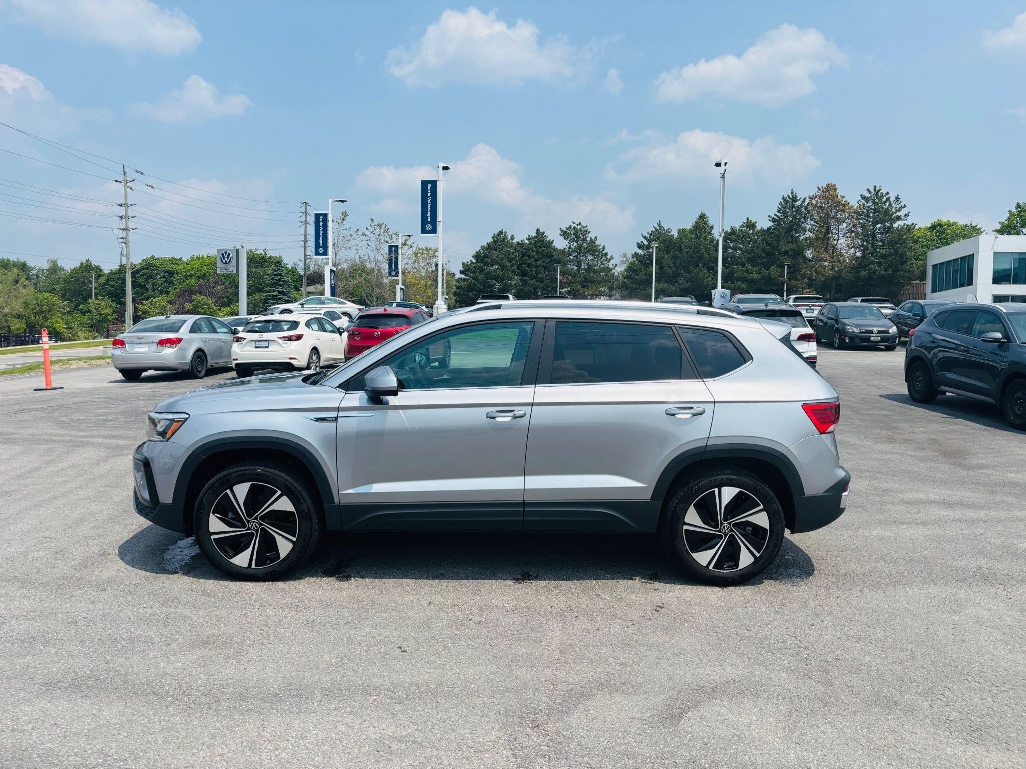 2024 Volkswagen Taos in Barrie, Ontario