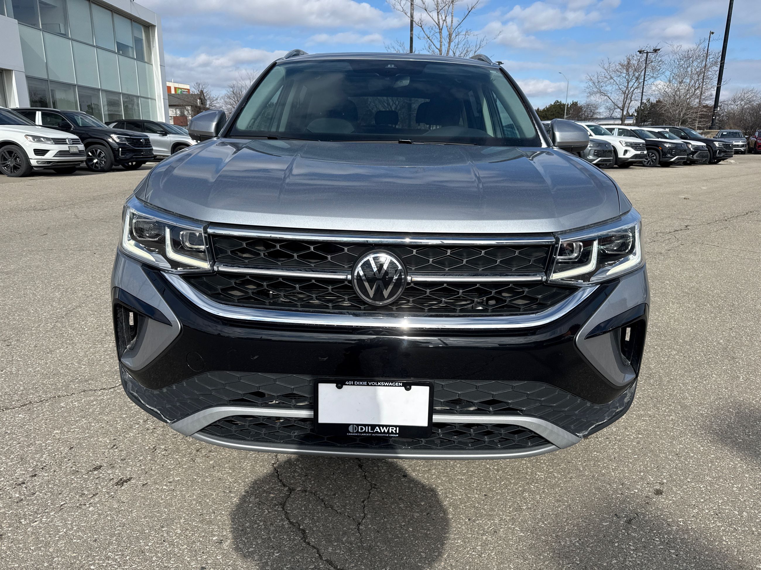 2024 Volkswagen Taos in Mississauga, Ontario