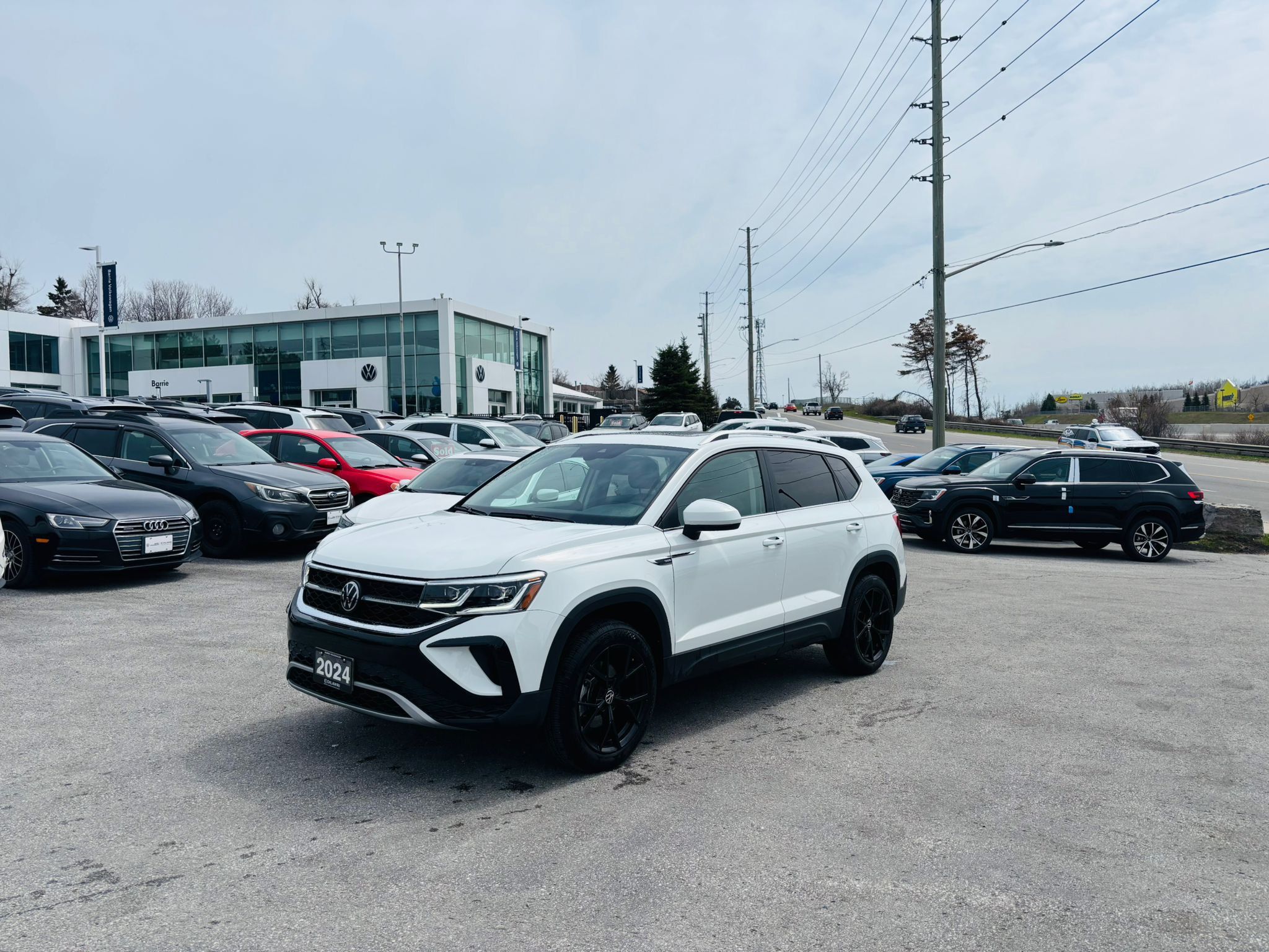 Volkswagen Taos  2024 à Barrie, Ontario