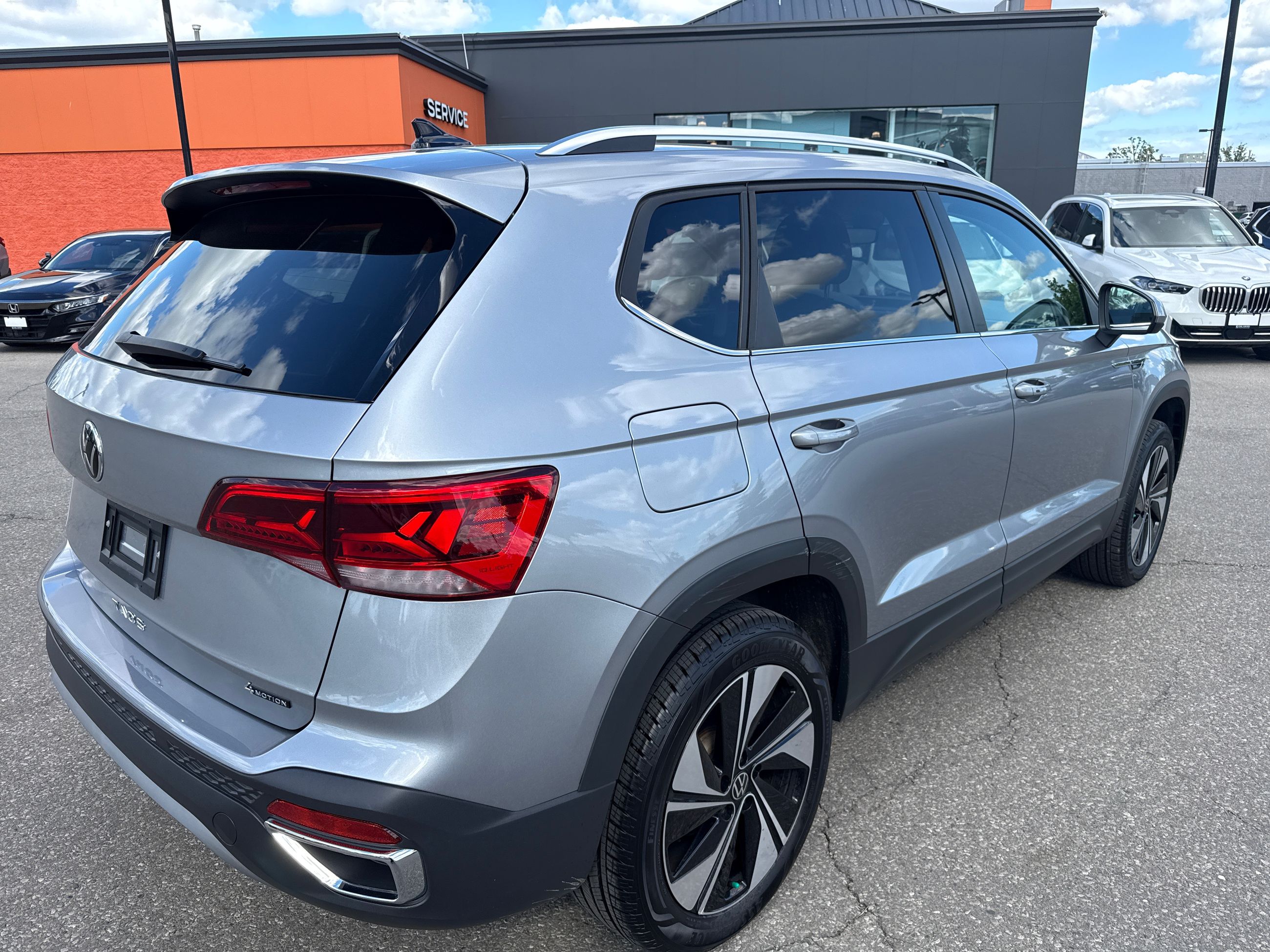 2024 Volkswagen Taos in Mississauga, Ontario