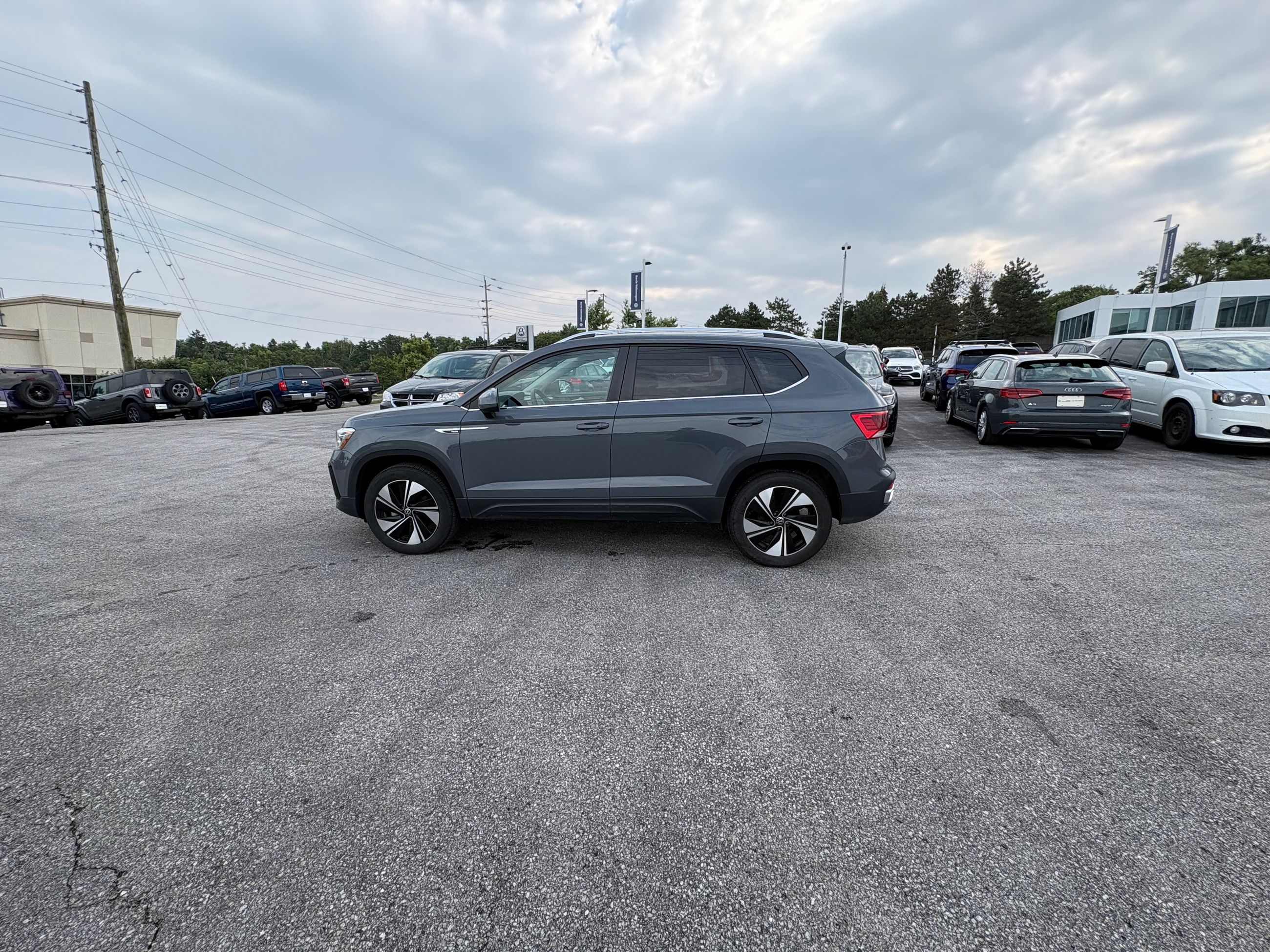 2024 Volkswagen Taos in Barrie, Ontario