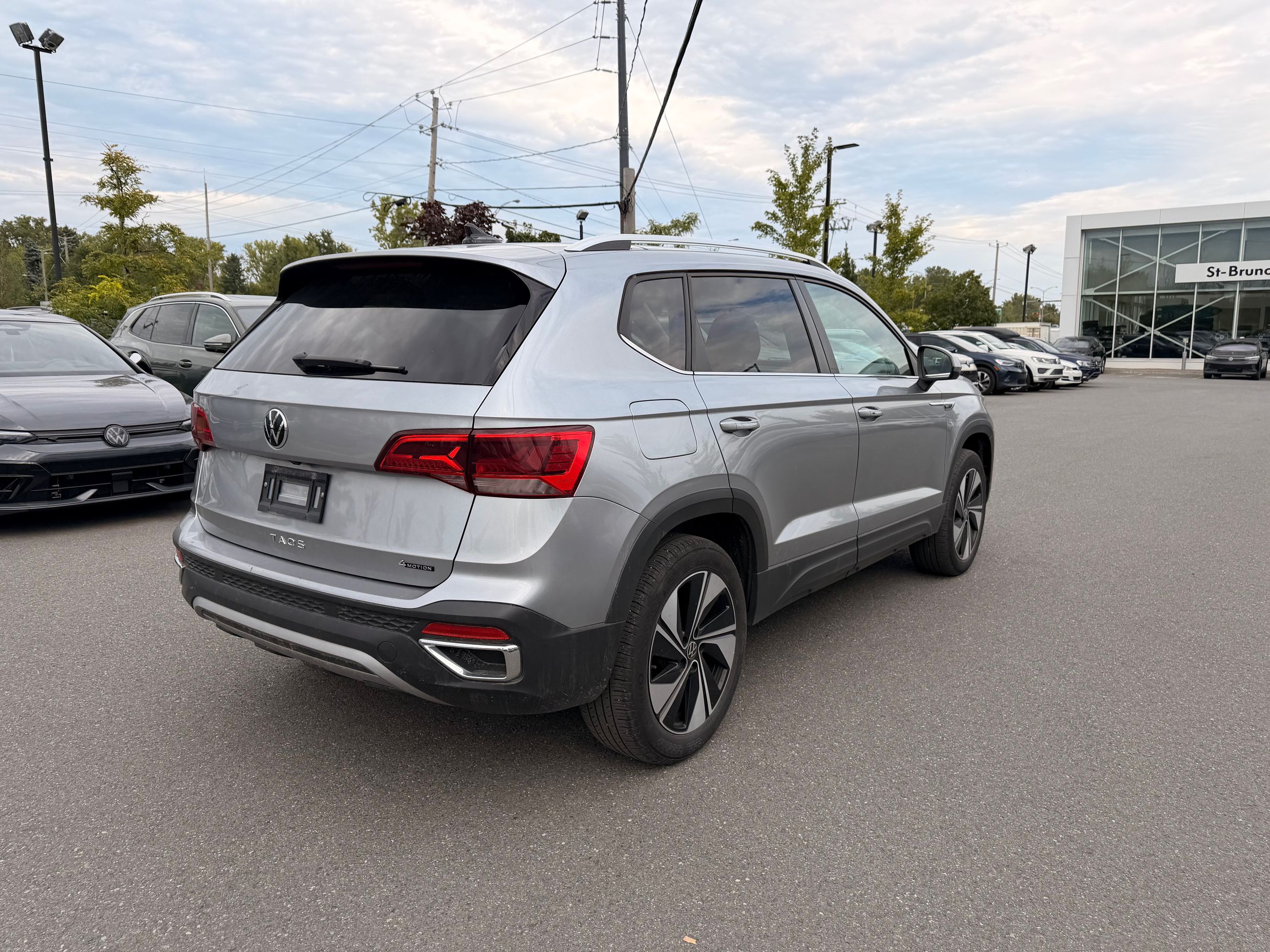Photo Volkswagen Taos Comfortline | Apple Carplay | Intérieur cuir 2024 #6