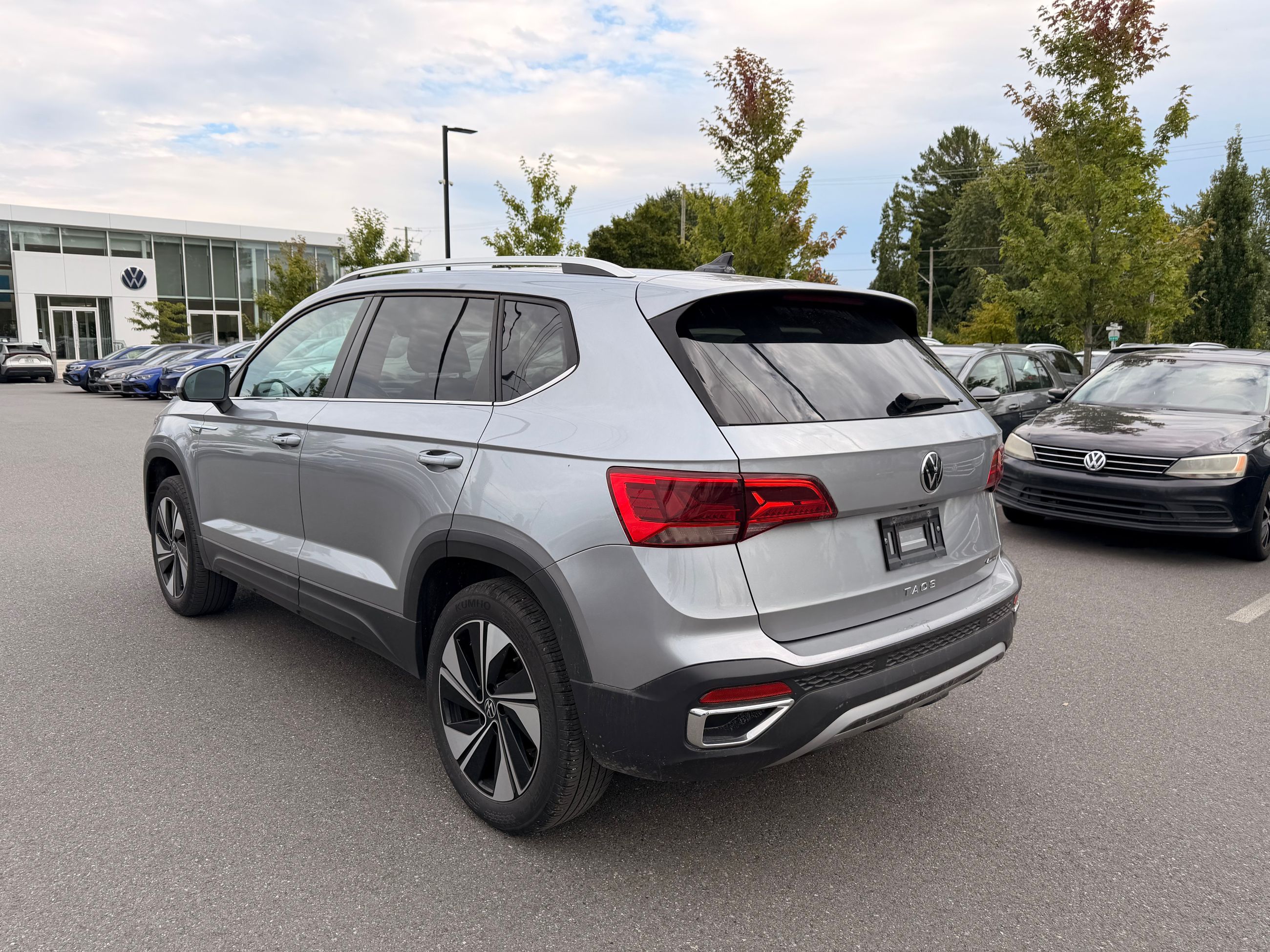 Photo Volkswagen Taos Comfortline | Apple Carplay | Intérieur cuir 2024 #8