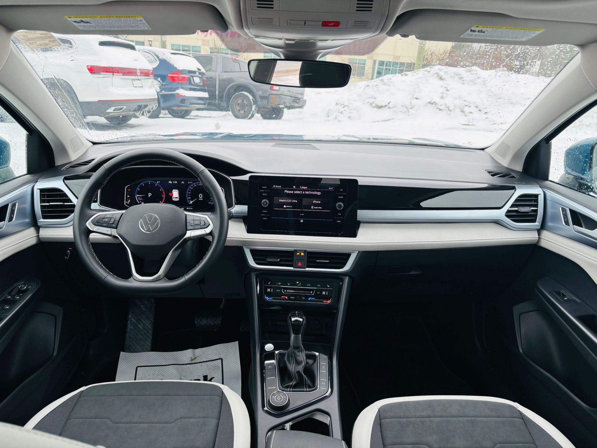 2025 Volkswagen Taos