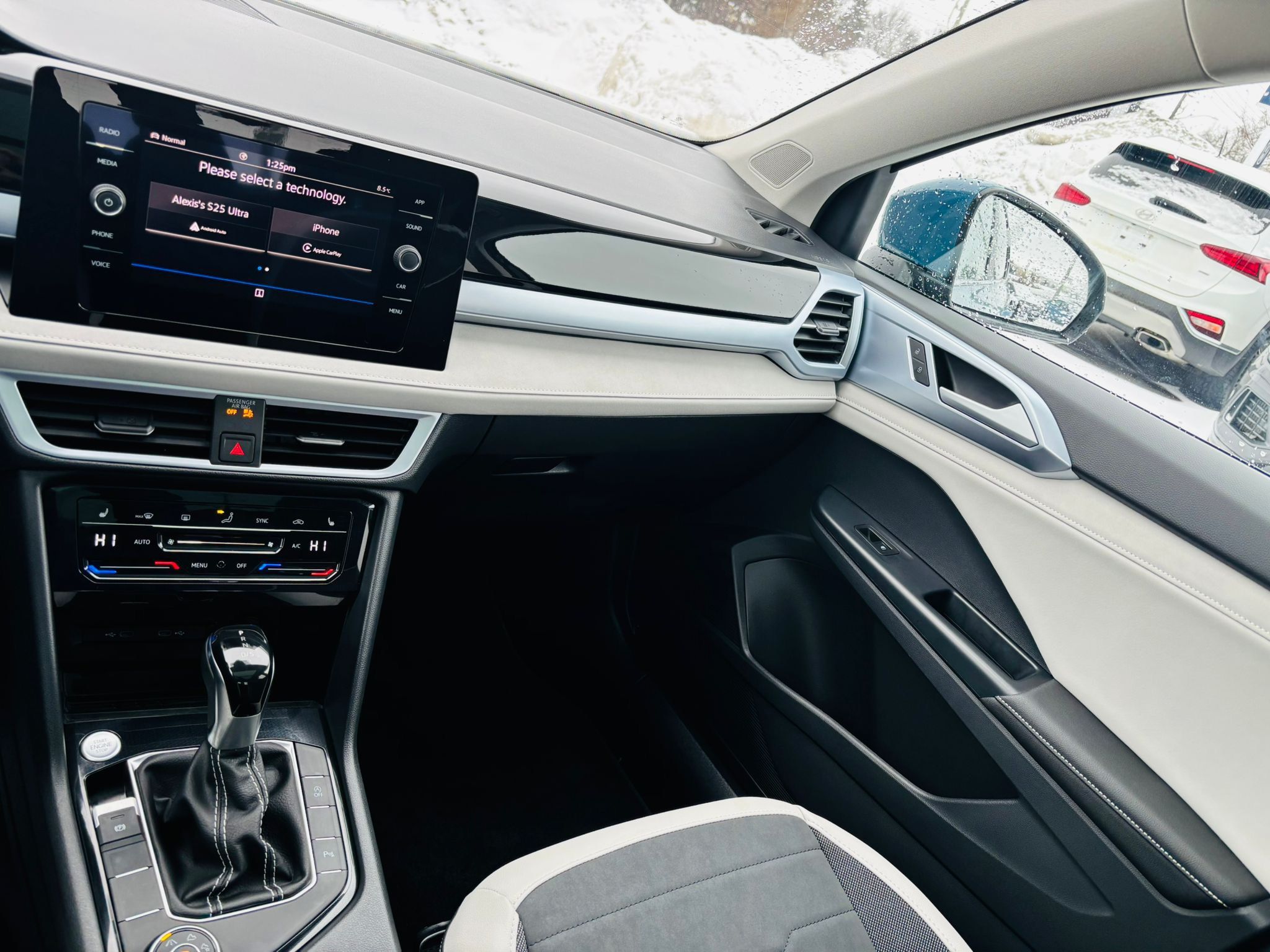 2025 Volkswagen Taos