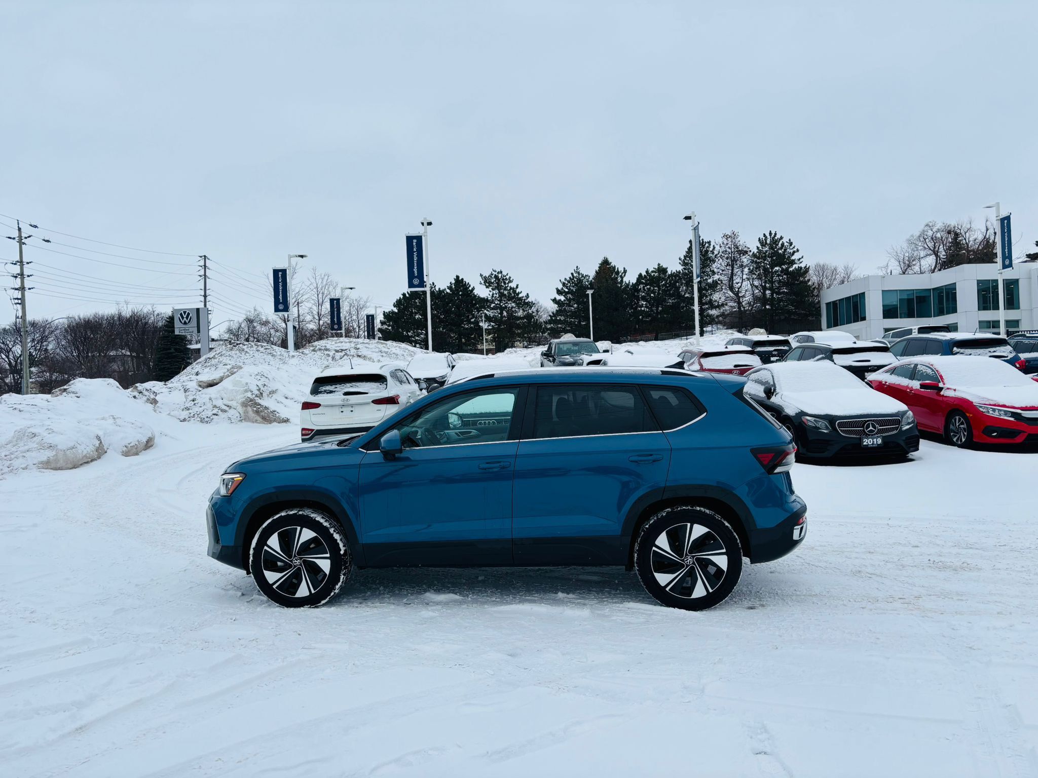 2025 Volkswagen Taos