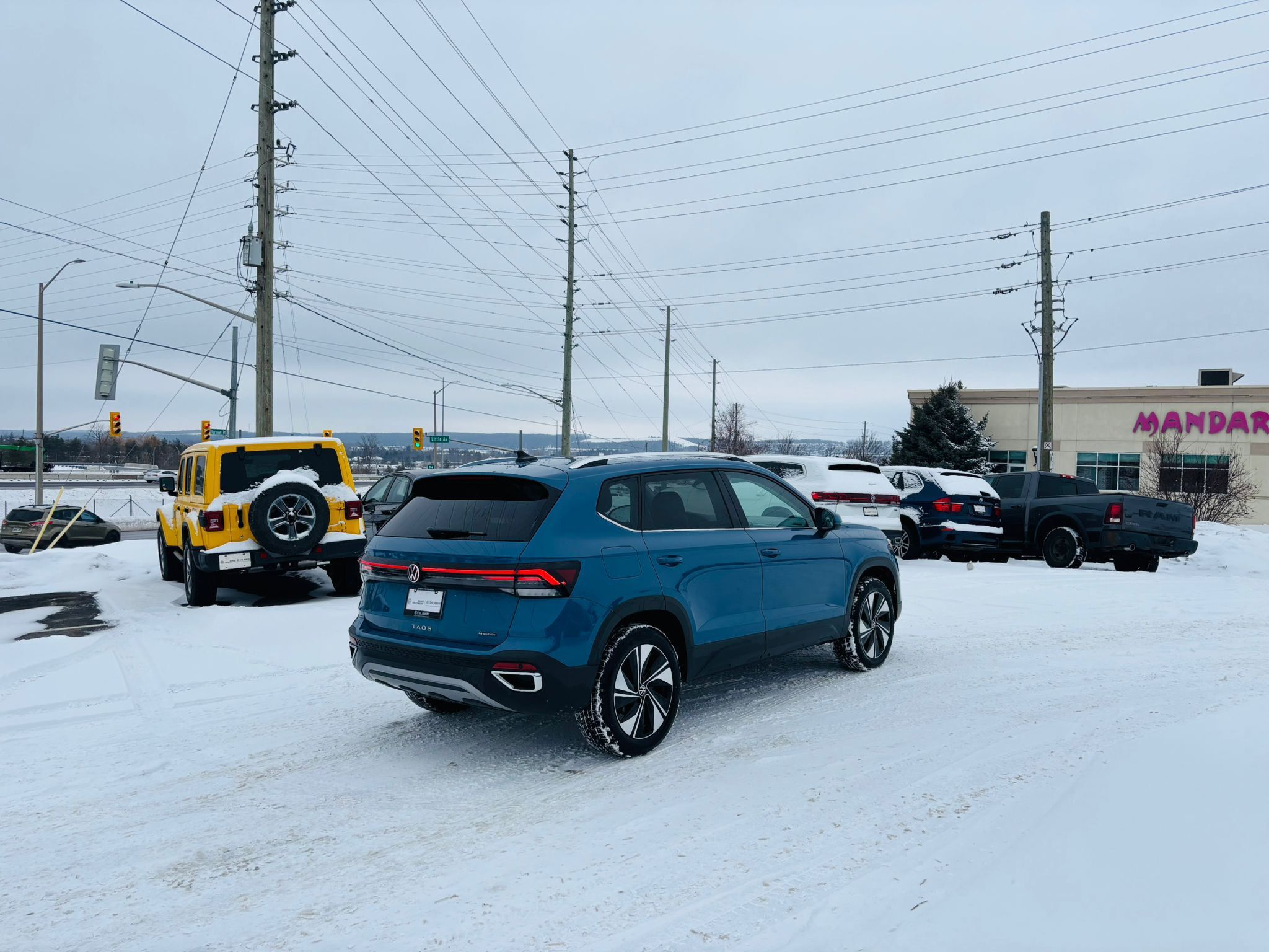 2025 Volkswagen Taos