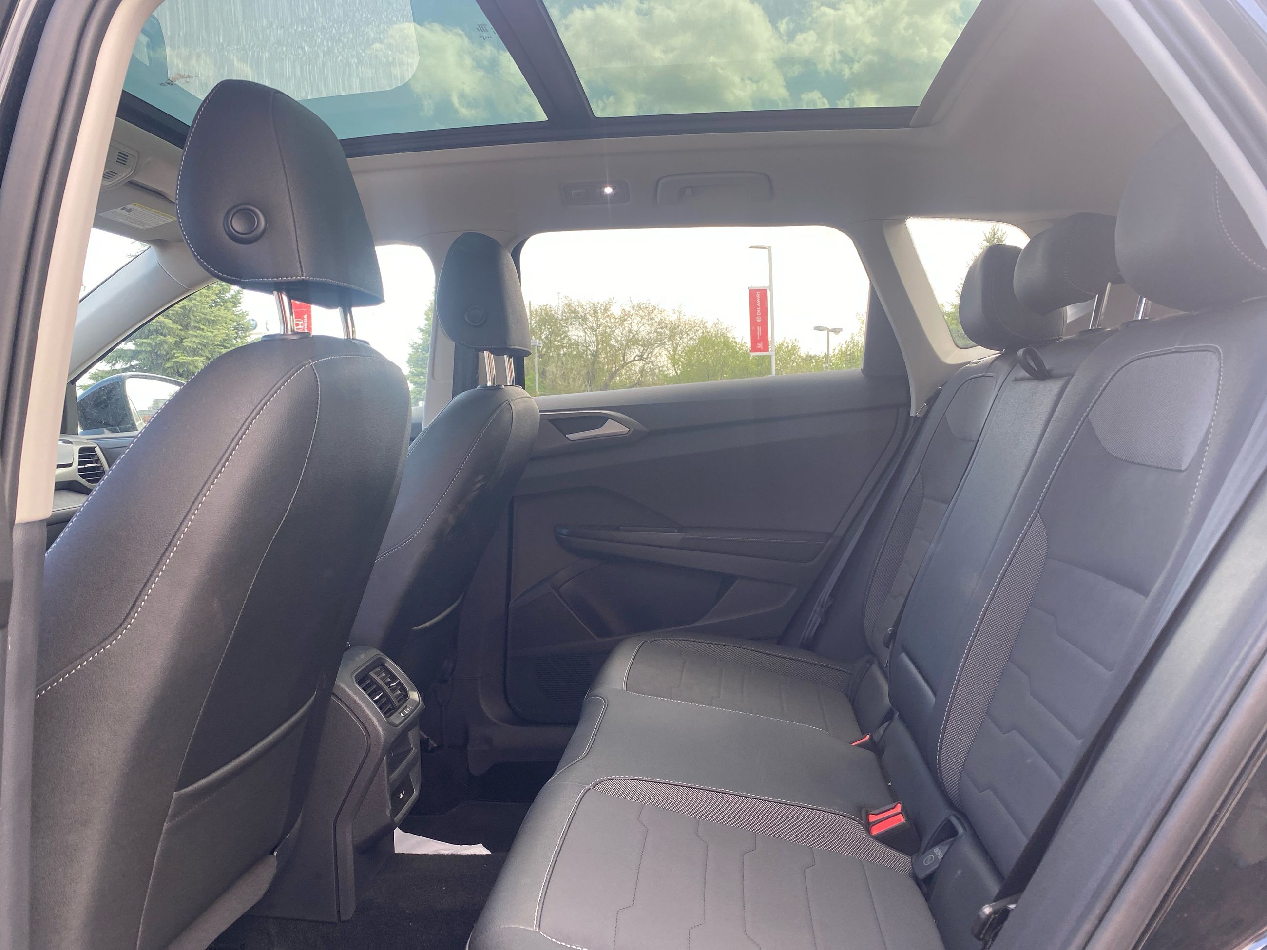 2025 Volkswagen Taos