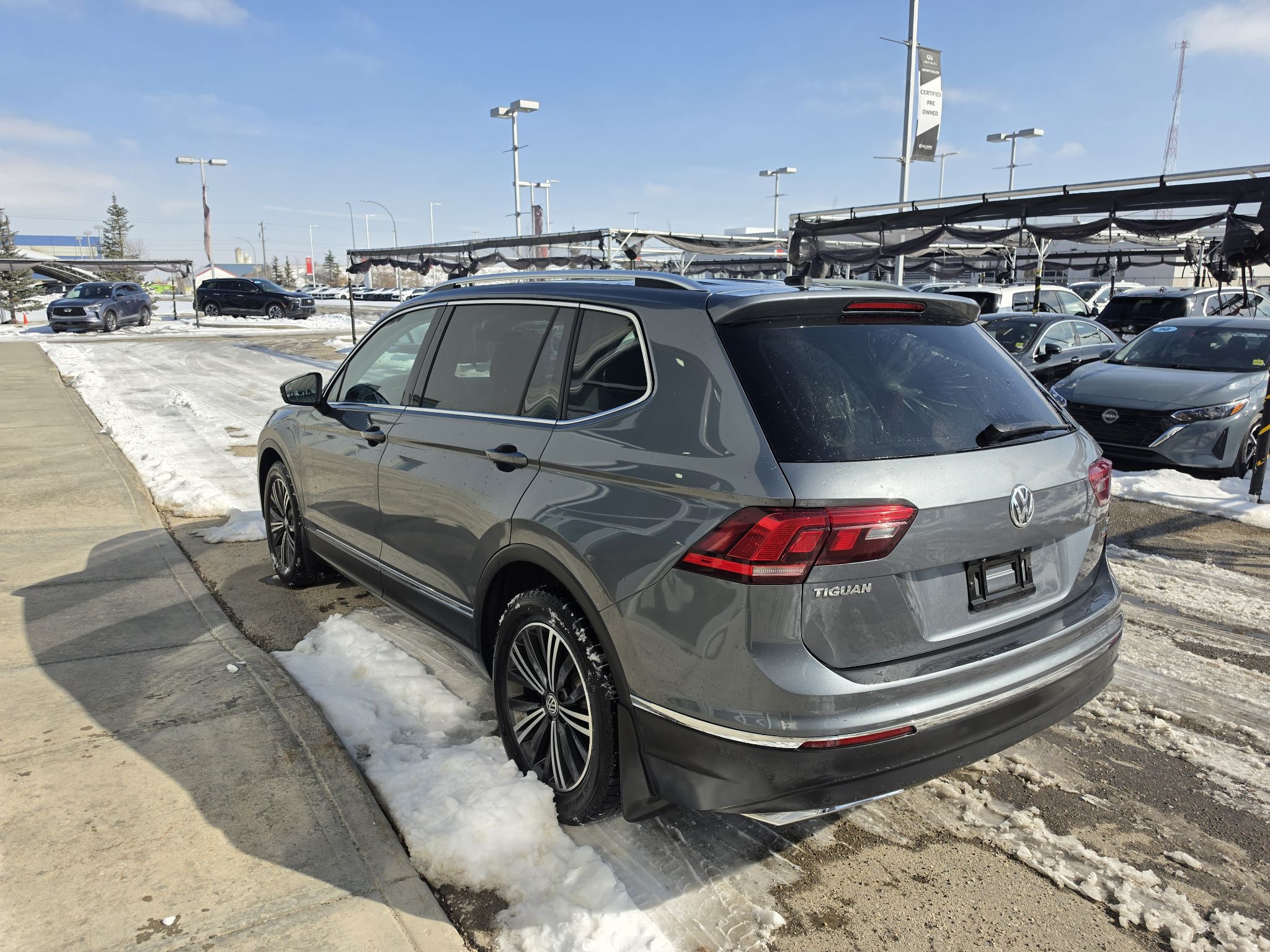 Volkswagen Tiguan  2018 à Calgary, Alberta