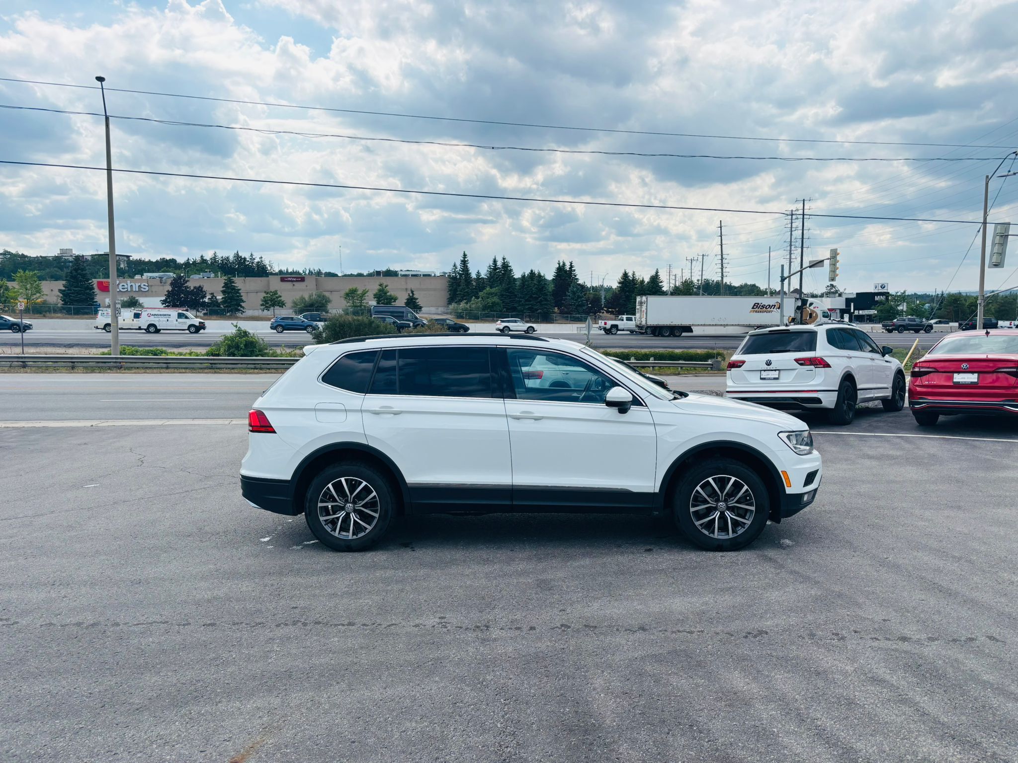 2020 Volkswagen Tiguan in Barrie, Ontario