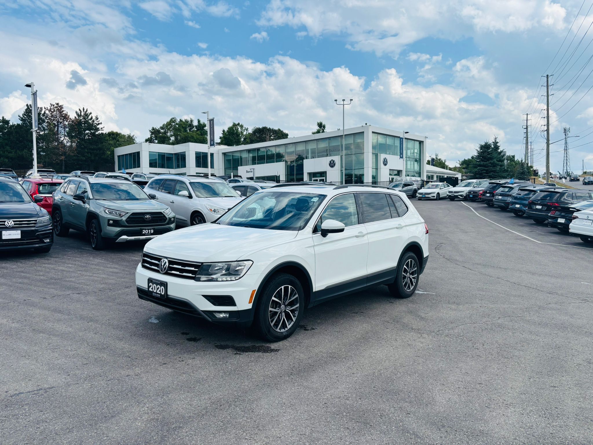 2020 Volkswagen Tiguan in Barrie, Ontario