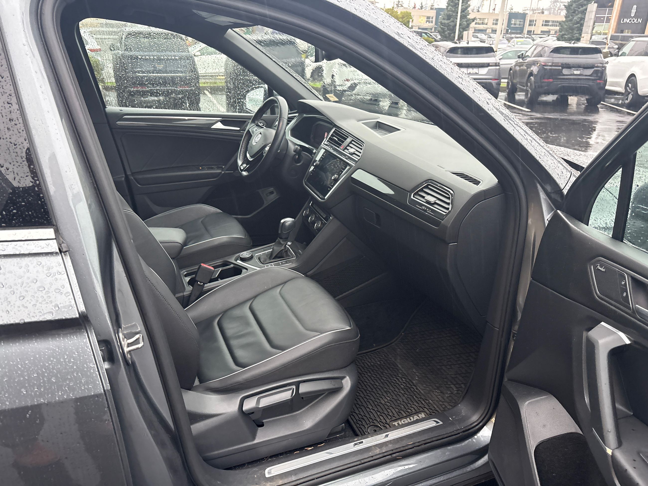 Volkswagen Tiguan  2020 à North Vancouver, Colombie-Britannique