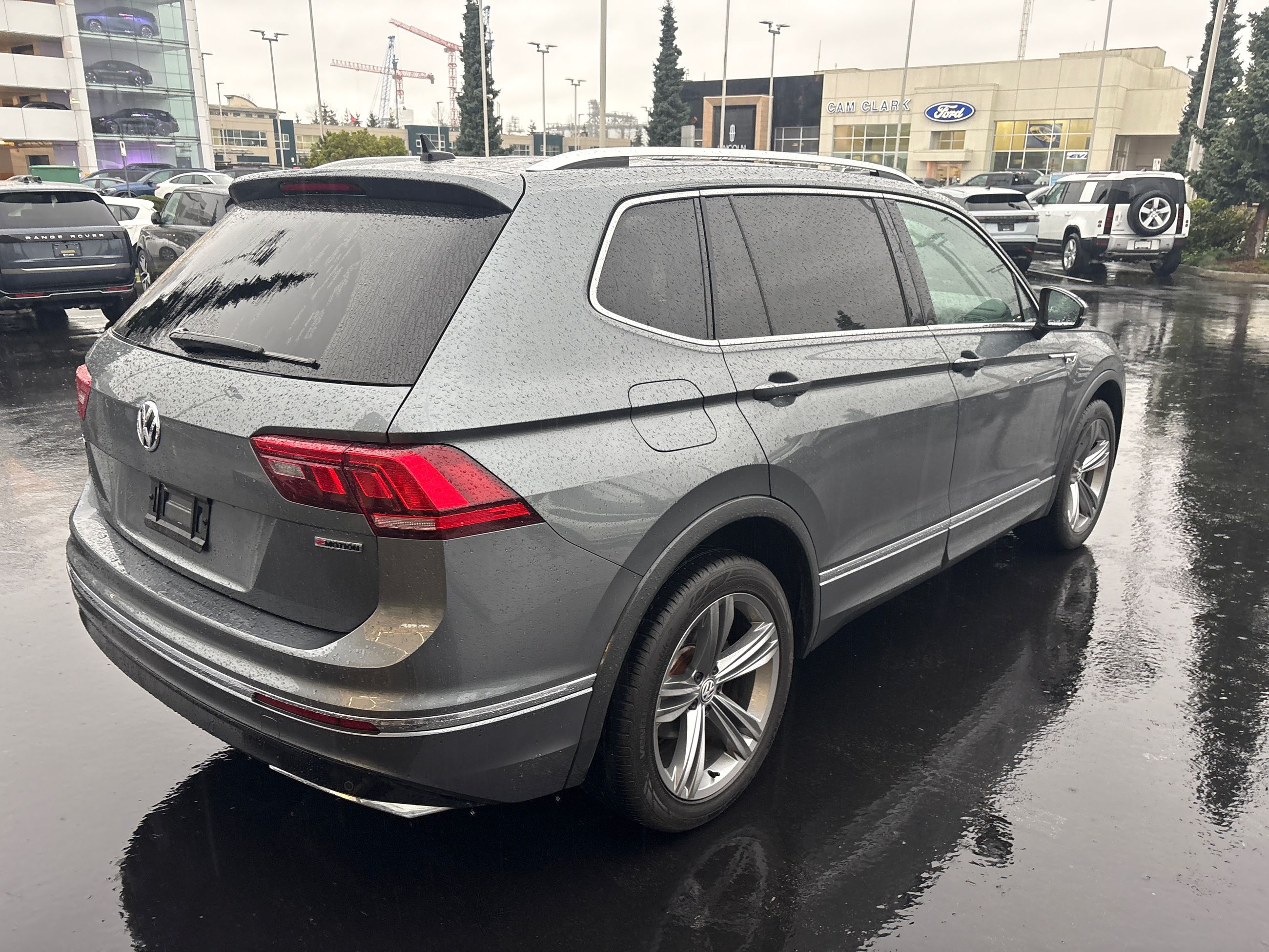 Volkswagen Tiguan  2020 à North Vancouver, Colombie-Britannique