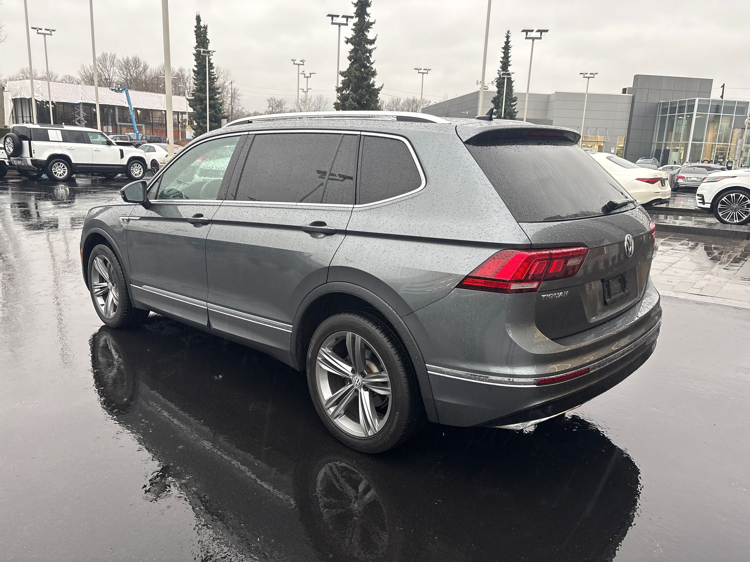 Volkswagen Tiguan  2020 à North Vancouver, Colombie-Britannique