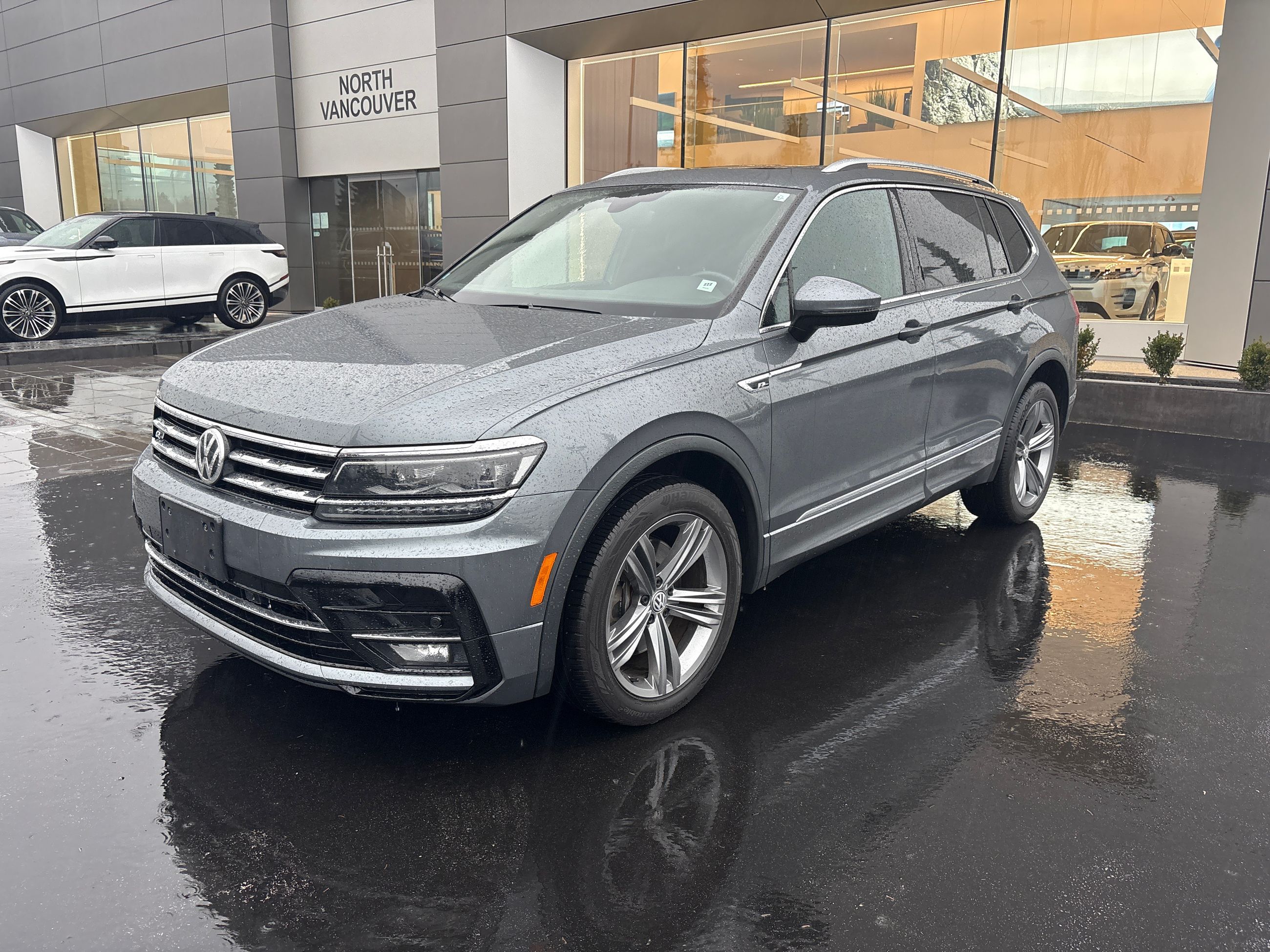 Volkswagen Tiguan  2020 à North Vancouver, Colombie-Britannique
