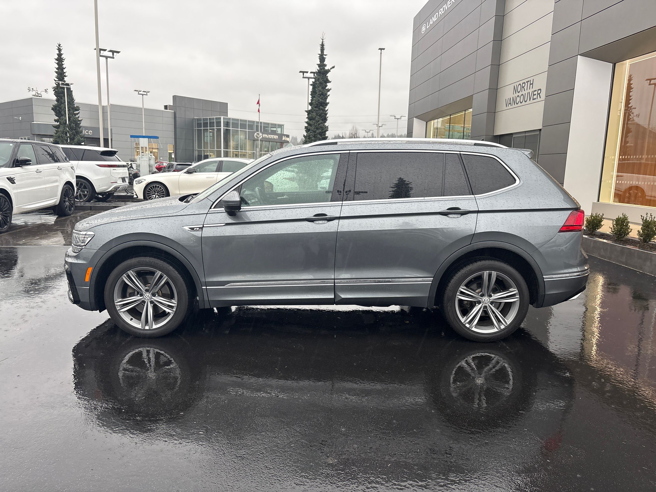 Volkswagen Tiguan  2020 à North Vancouver, Colombie-Britannique