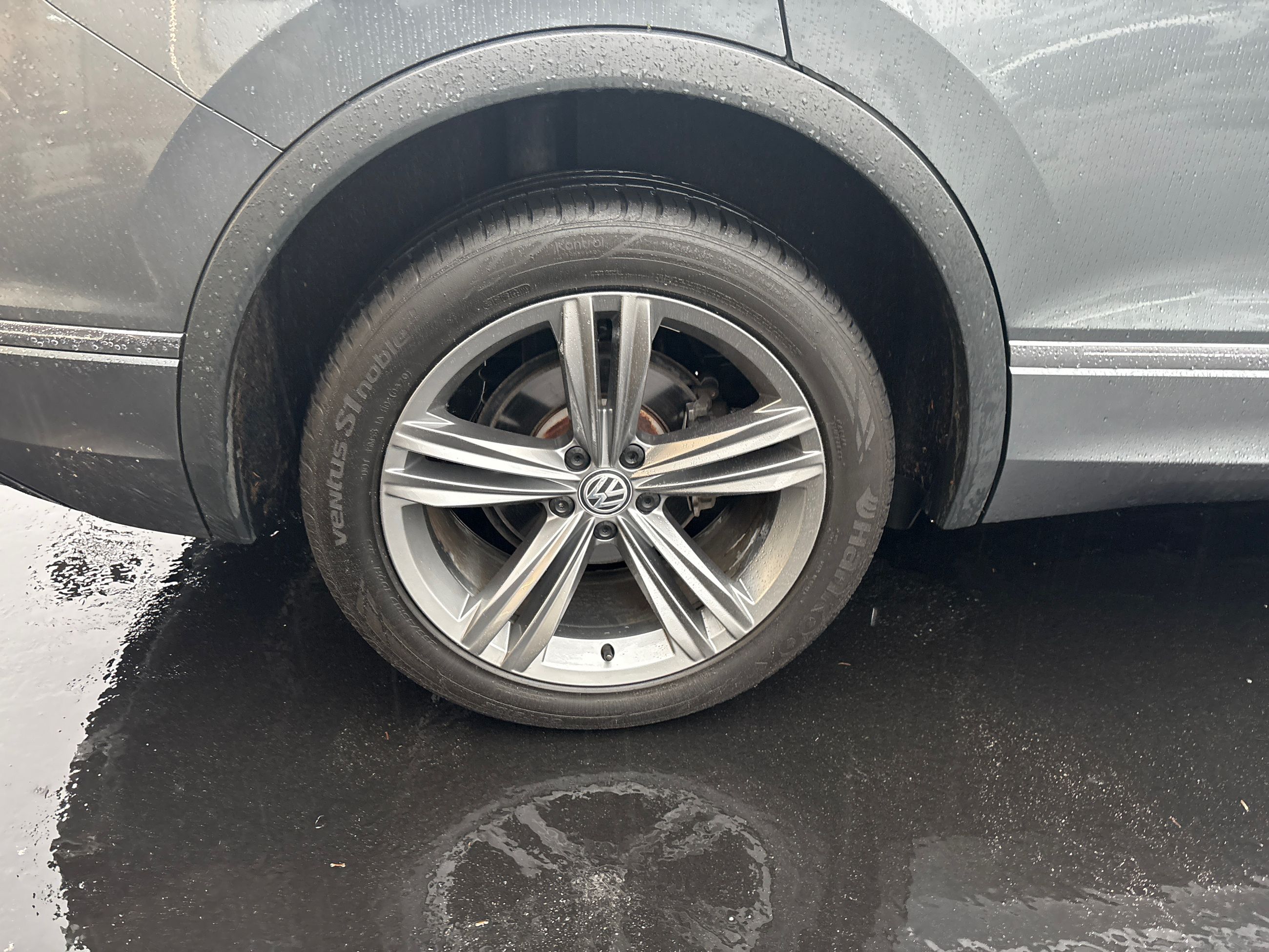 Volkswagen Tiguan  2020 à North Vancouver, Colombie-Britannique