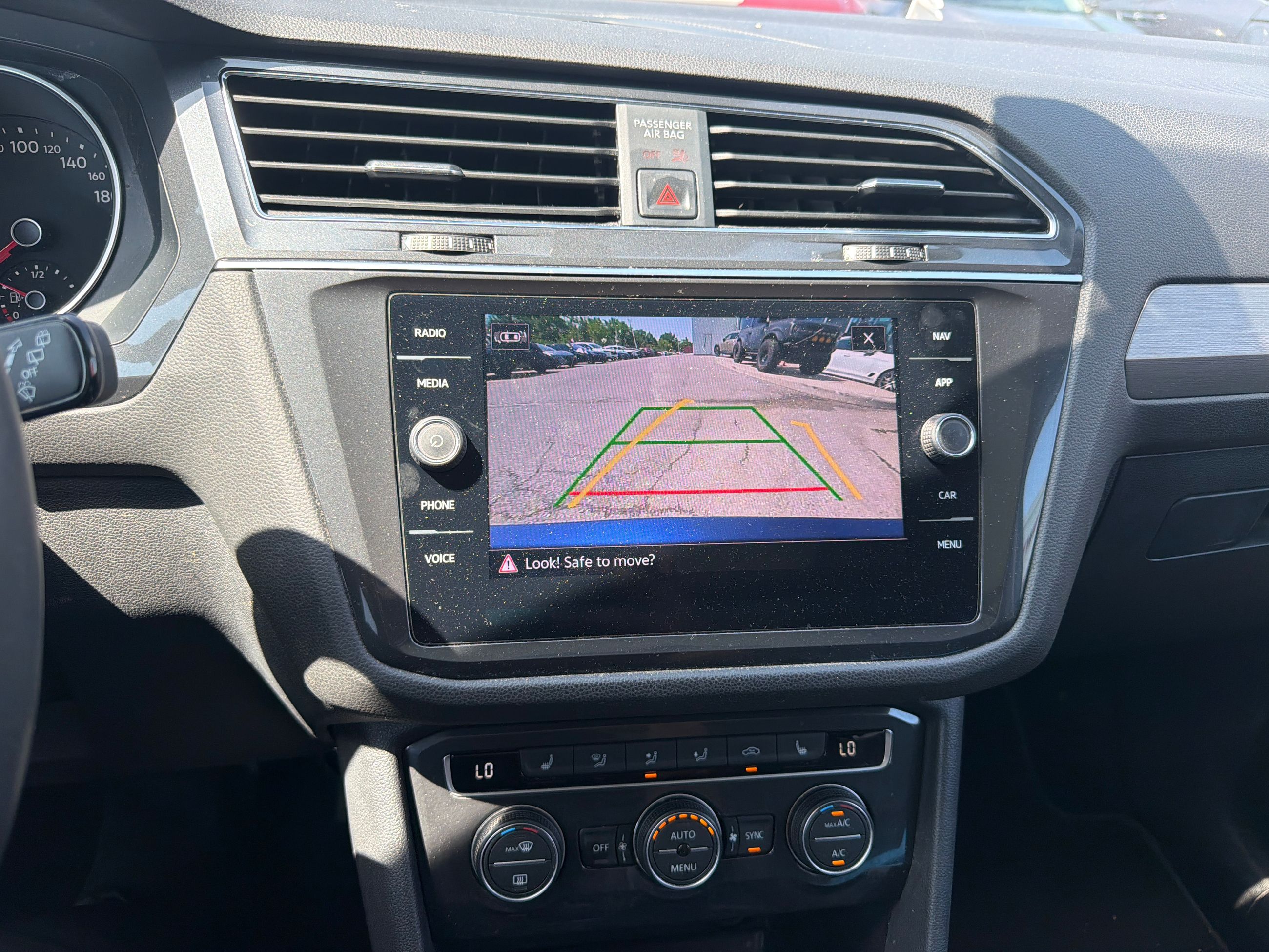 Volkswagen Tiguan  2021 à Mississauga, Ontario