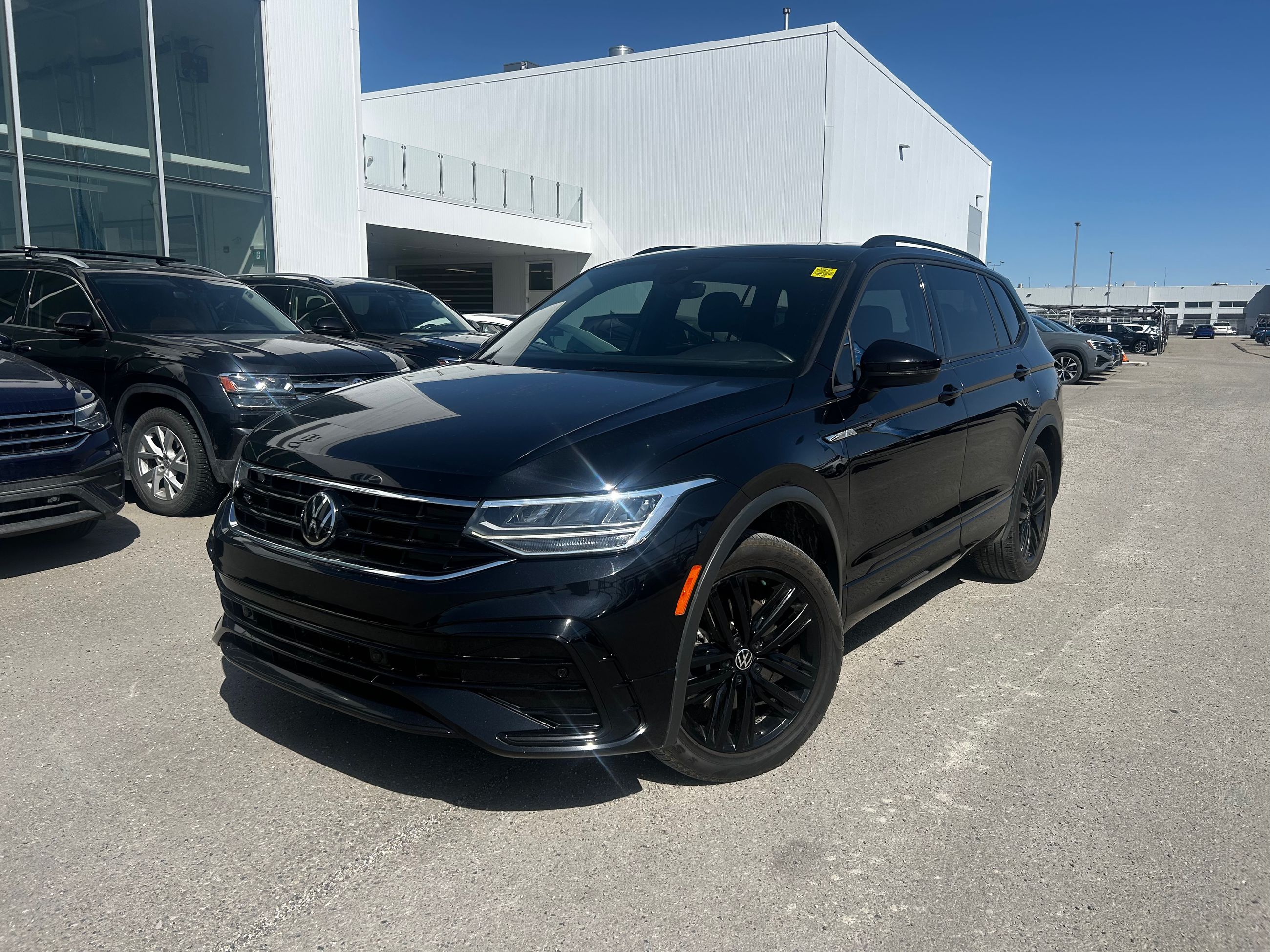2022 Volkswagen Tiguan in Calgary, Alberta