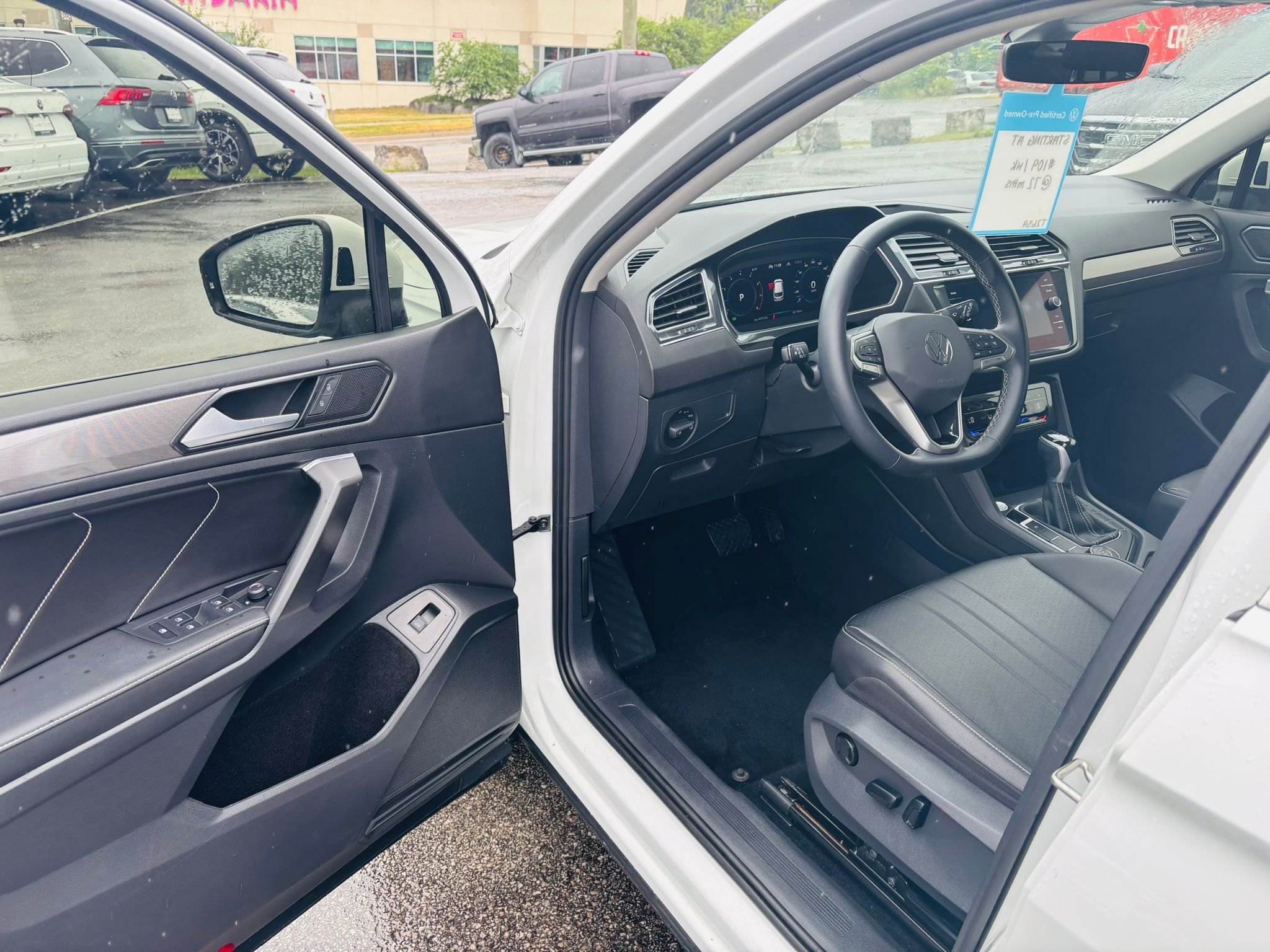 2022 Volkswagen Tiguan in Barrie, Ontario