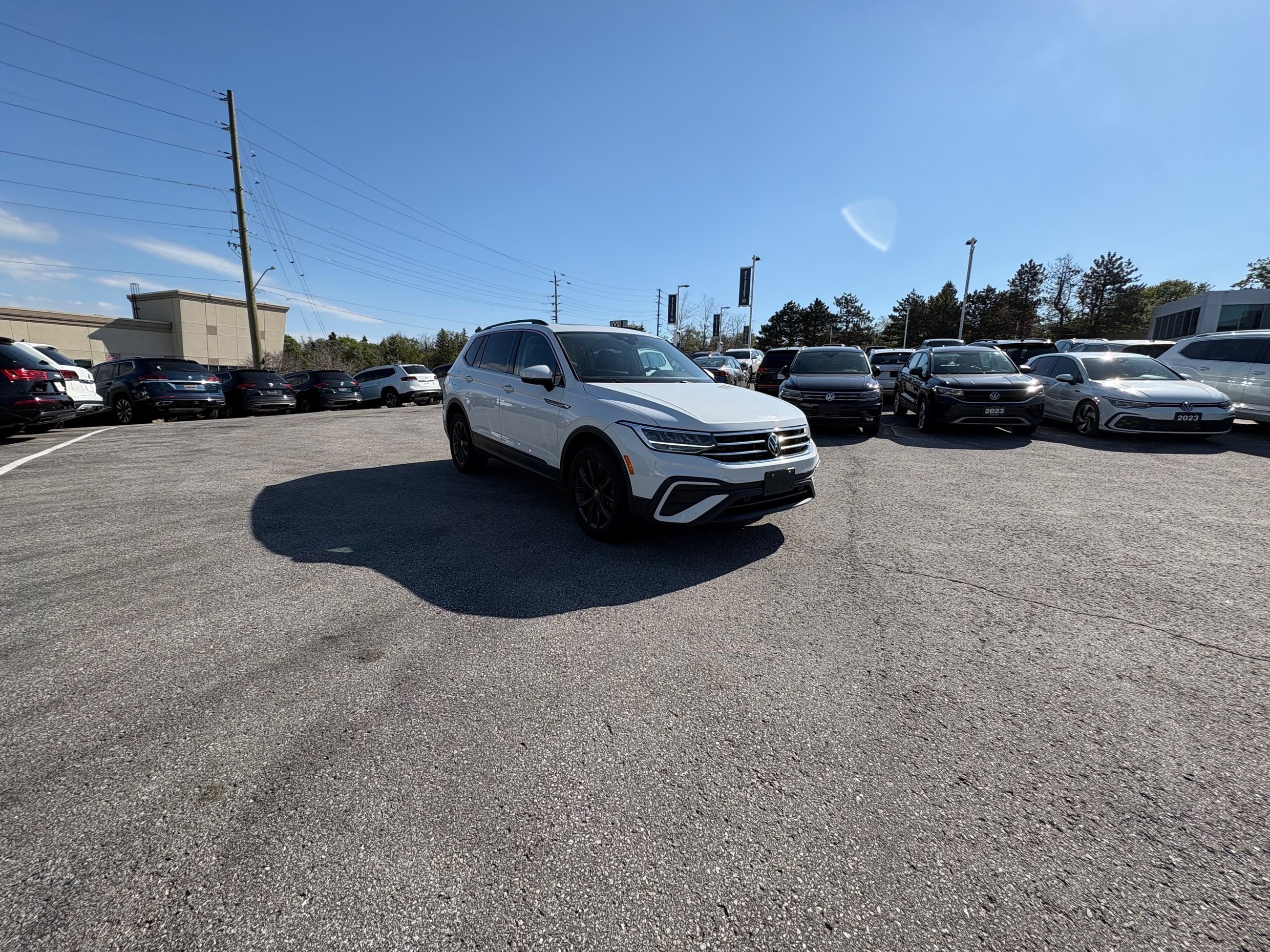 2022 Volkswagen Tiguan in Barrie, Ontario