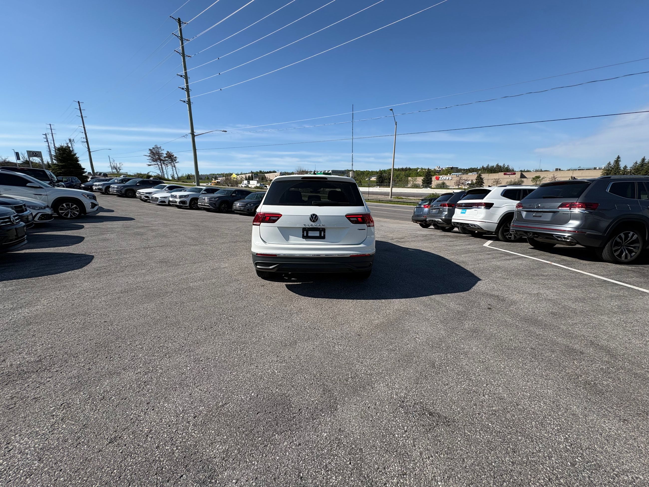 2022 Volkswagen Tiguan in Barrie, Ontario