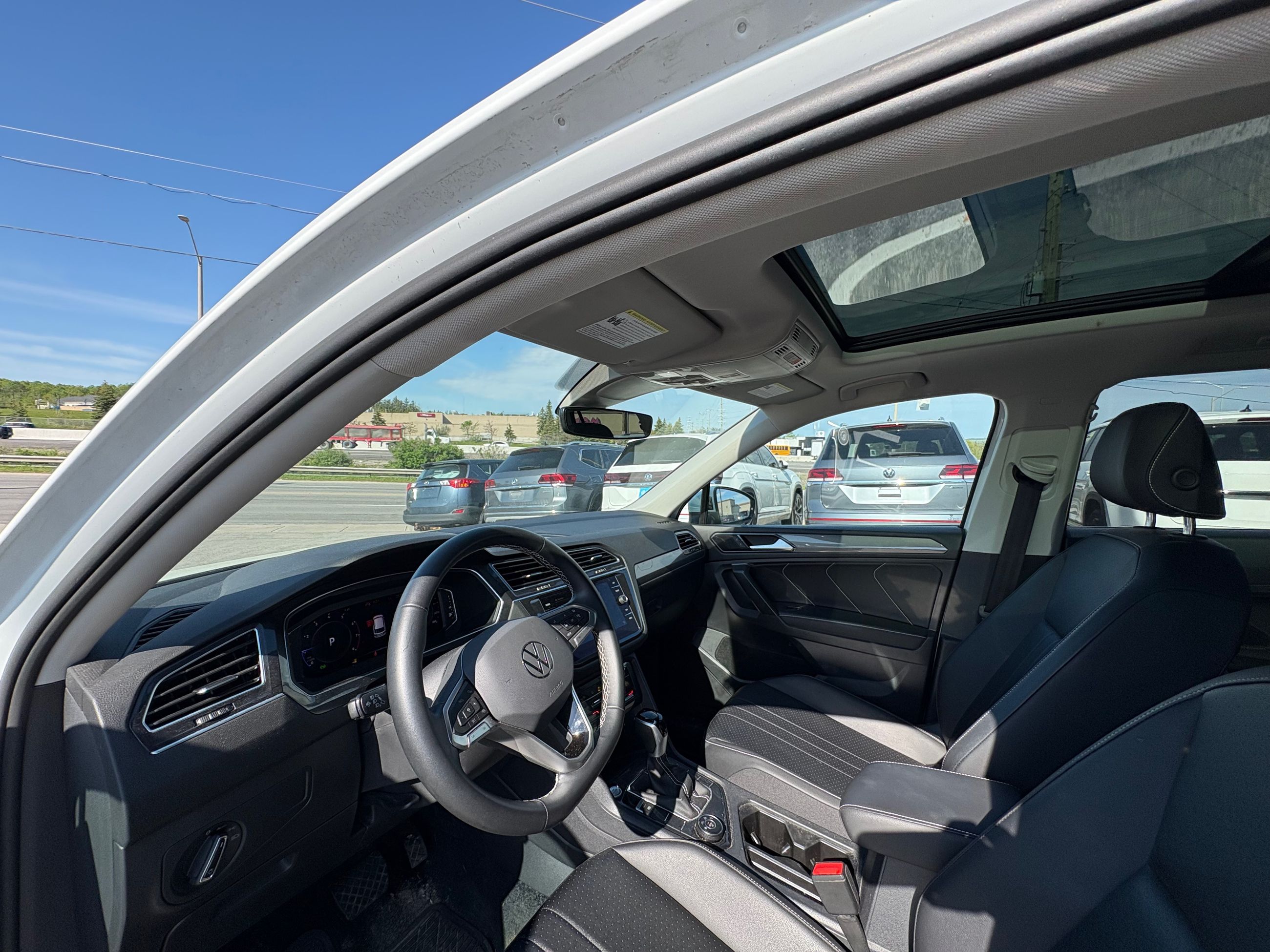 2022 Volkswagen Tiguan in Barrie, Ontario