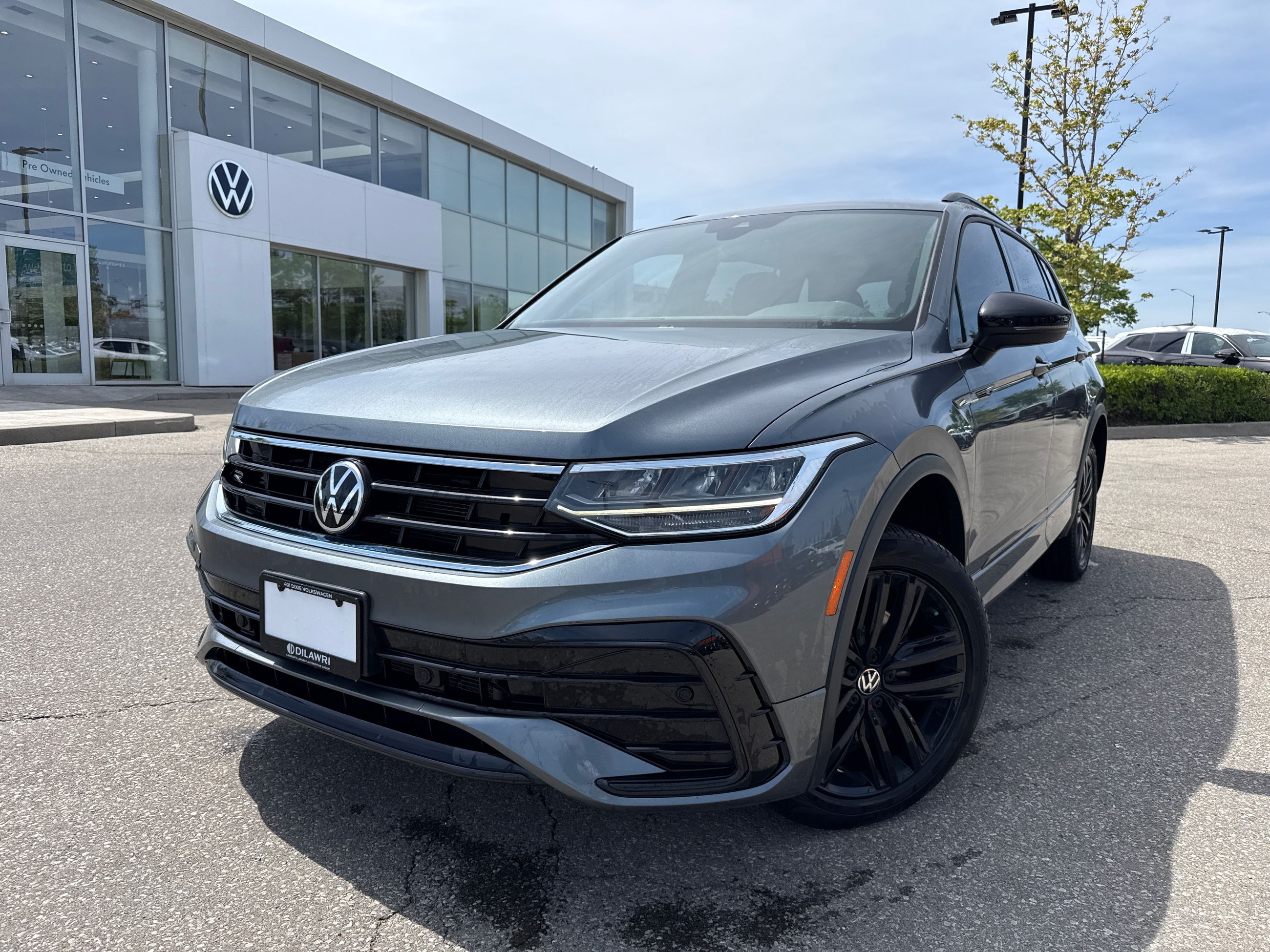 2022 Volkswagen Tiguan Comfortline R-Line Black 2.0T 8sp at w/Tip 4M