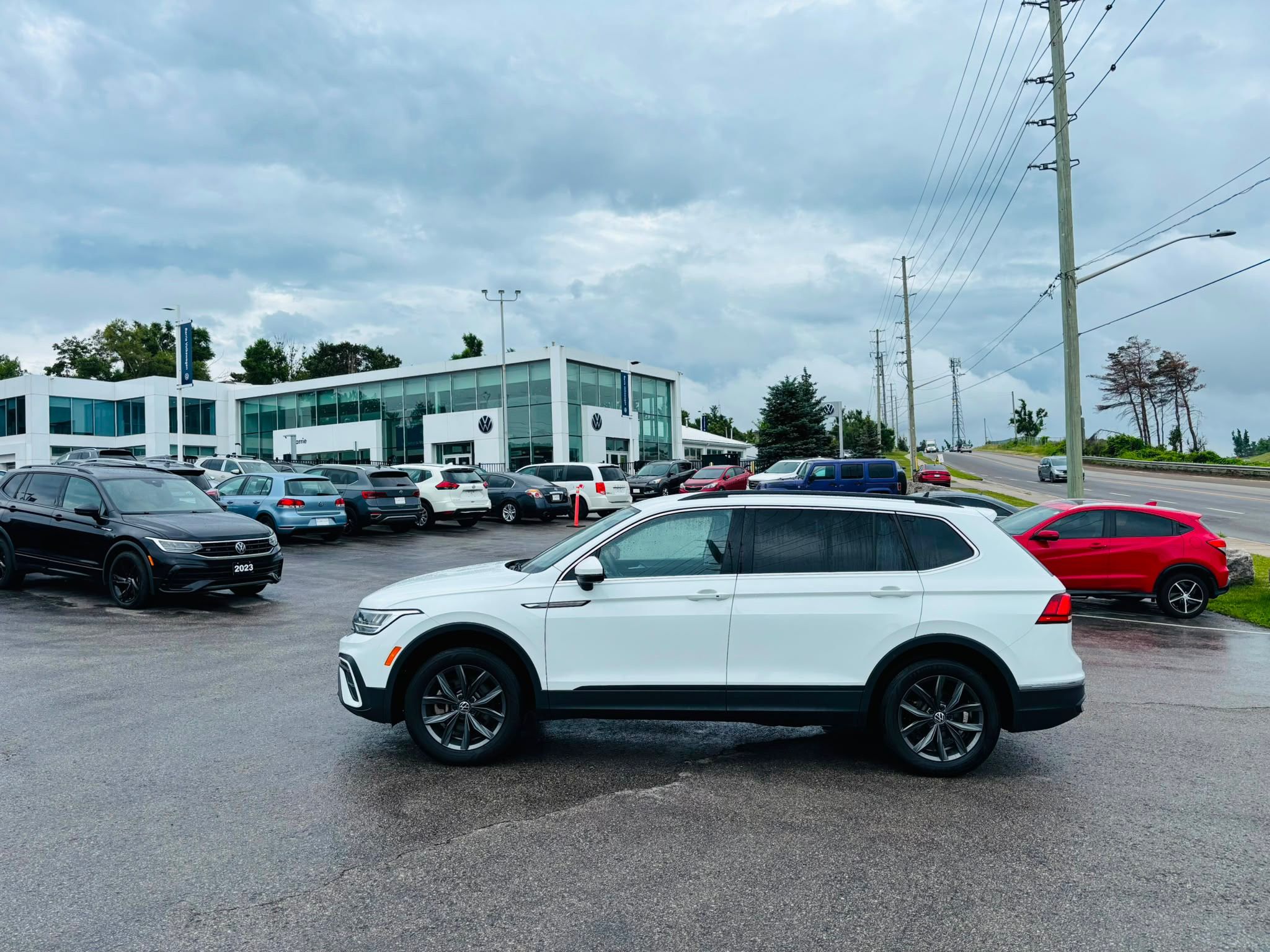 2022 Volkswagen Tiguan in Barrie, Ontario