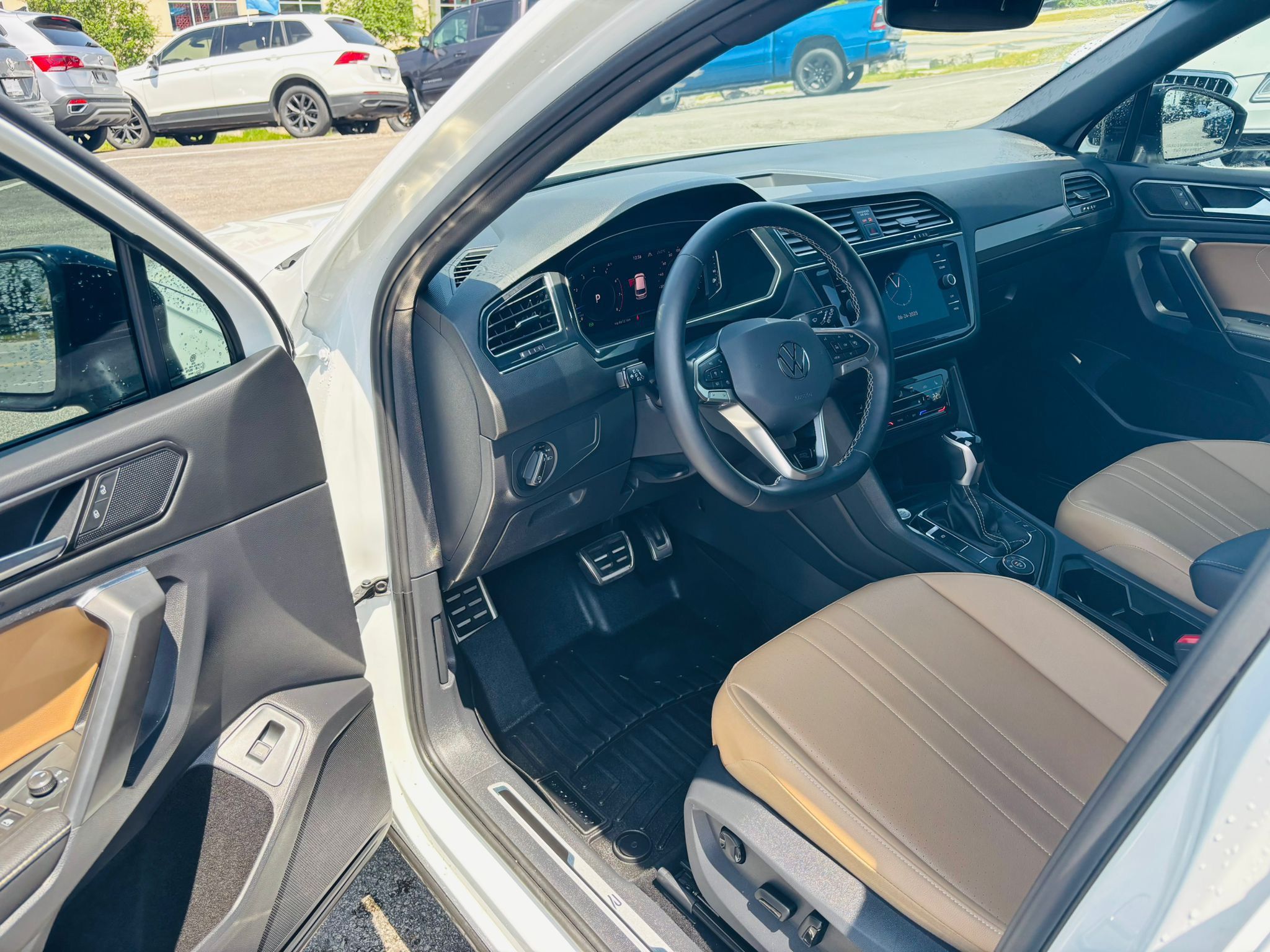 2023 Volkswagen Tiguan in Barrie, Ontario