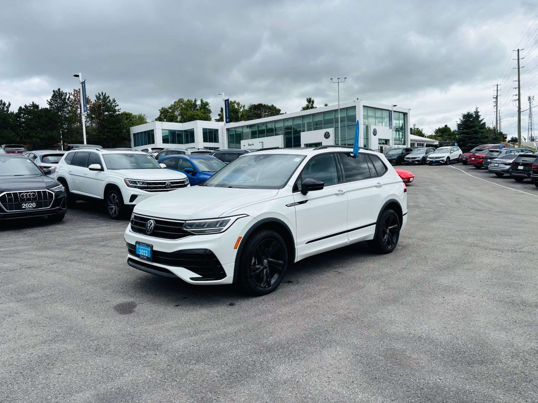 Volkswagen Tiguan  2023 à Barrie, Ontario