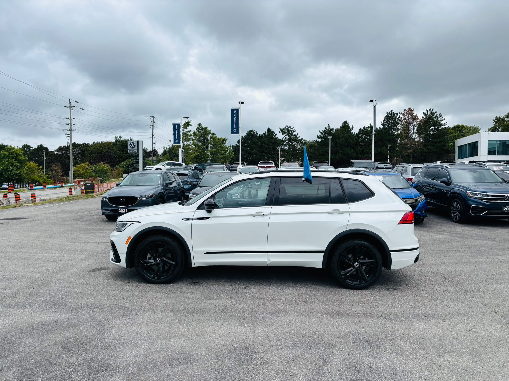 Volkswagen Tiguan  2023 à Barrie, Ontario
