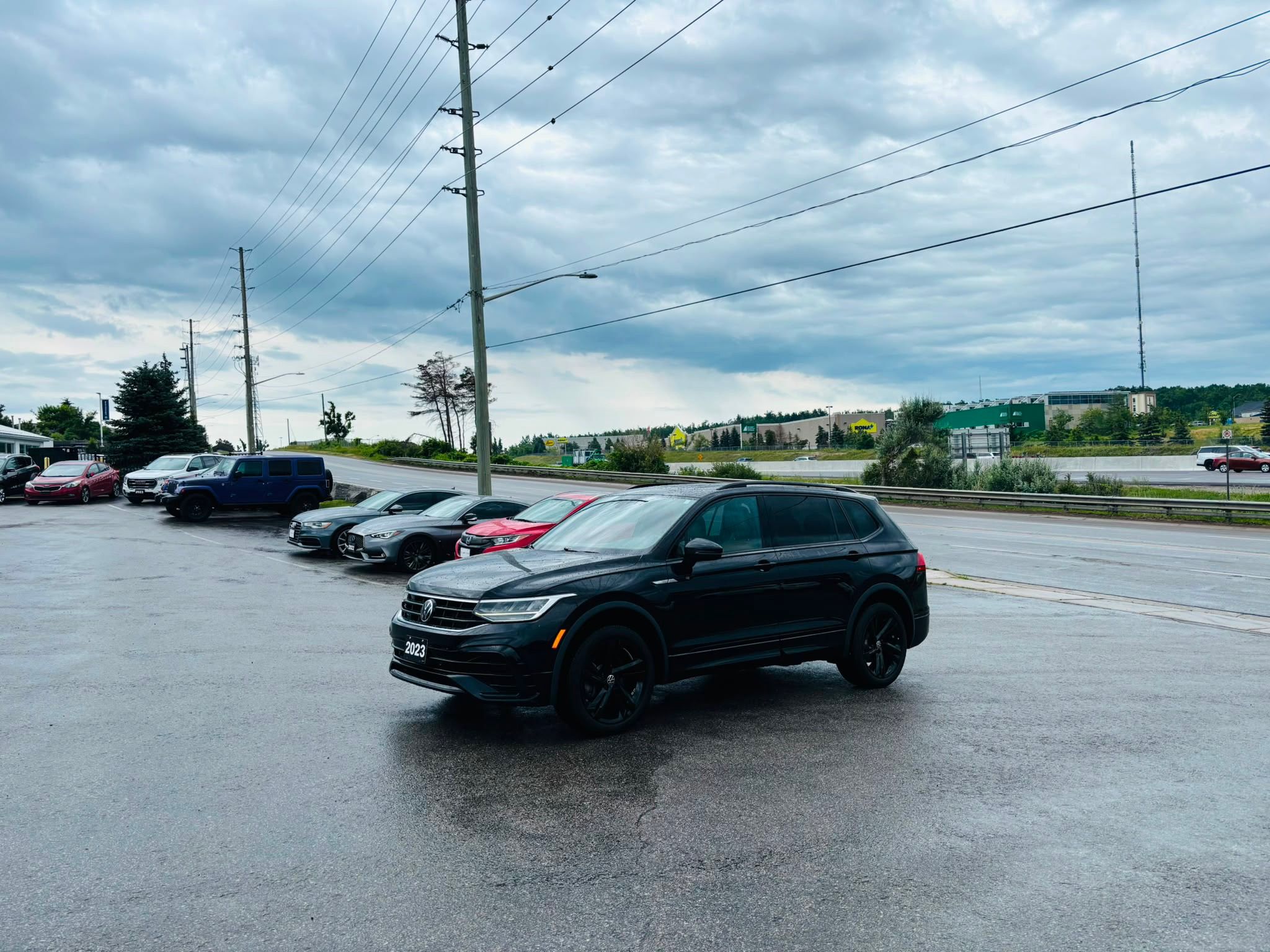 Volkswagen Tiguan  2023 à Barrie, Ontario