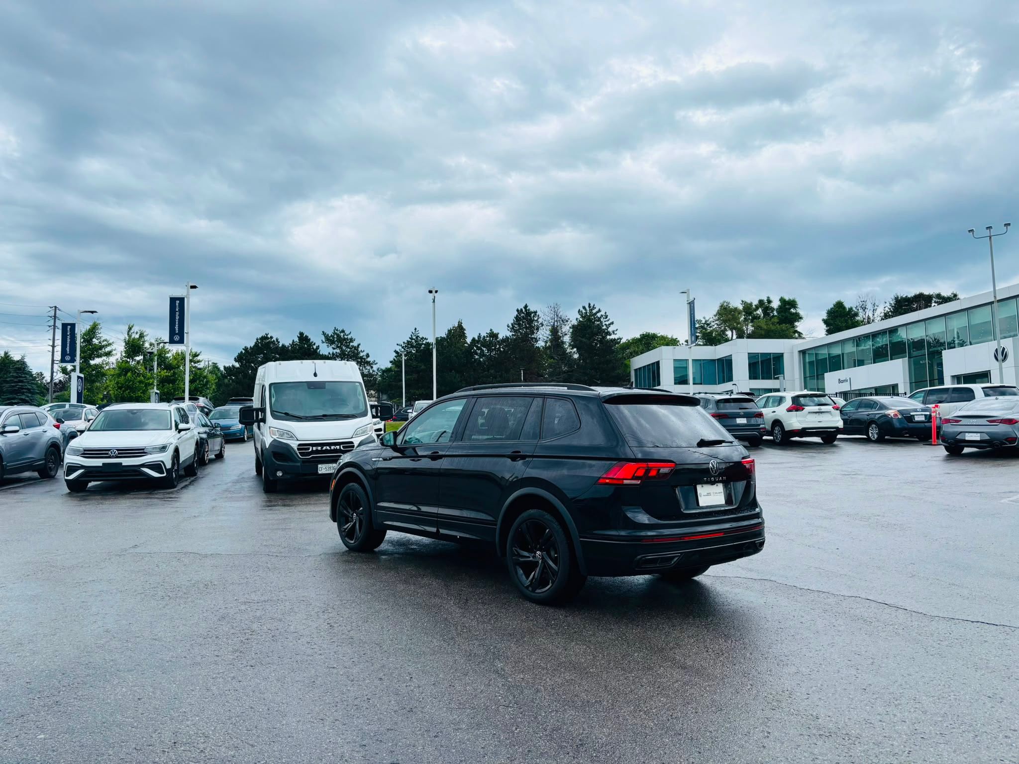 Volkswagen Tiguan  2023 à Barrie, Ontario