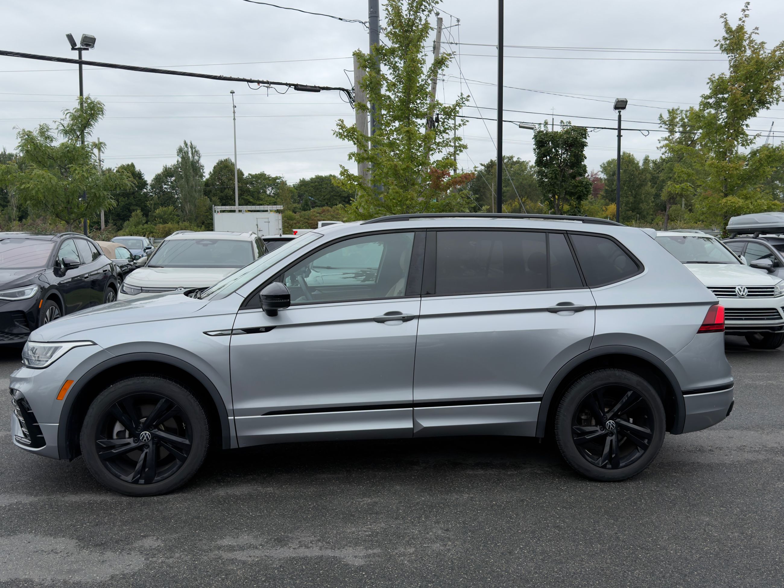 Volkswagen Tiguan  2023 à Saint-Bruno-de-Montarville, Québec