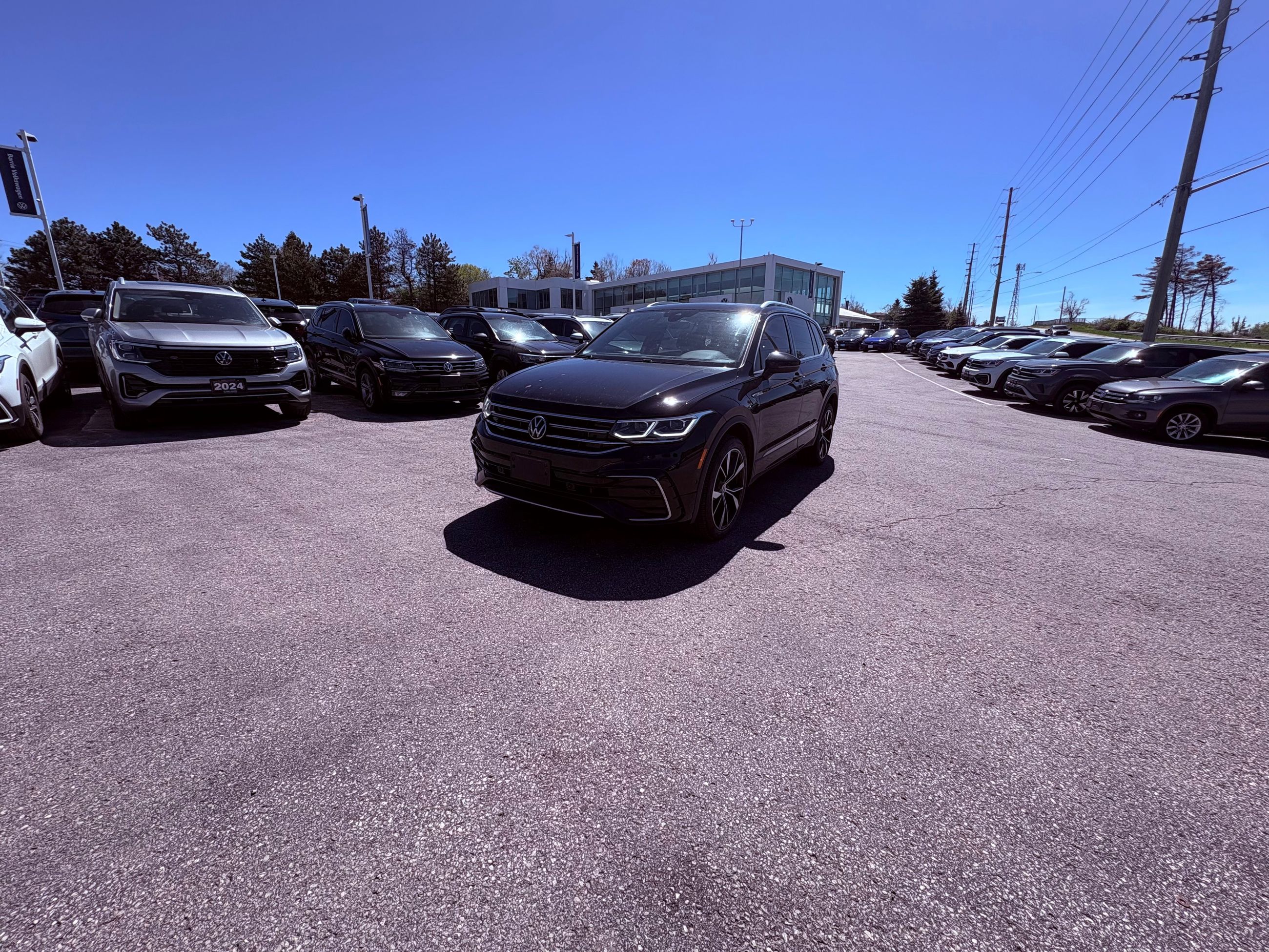 2024 Volkswagen Tiguan in Barrie, Ontario