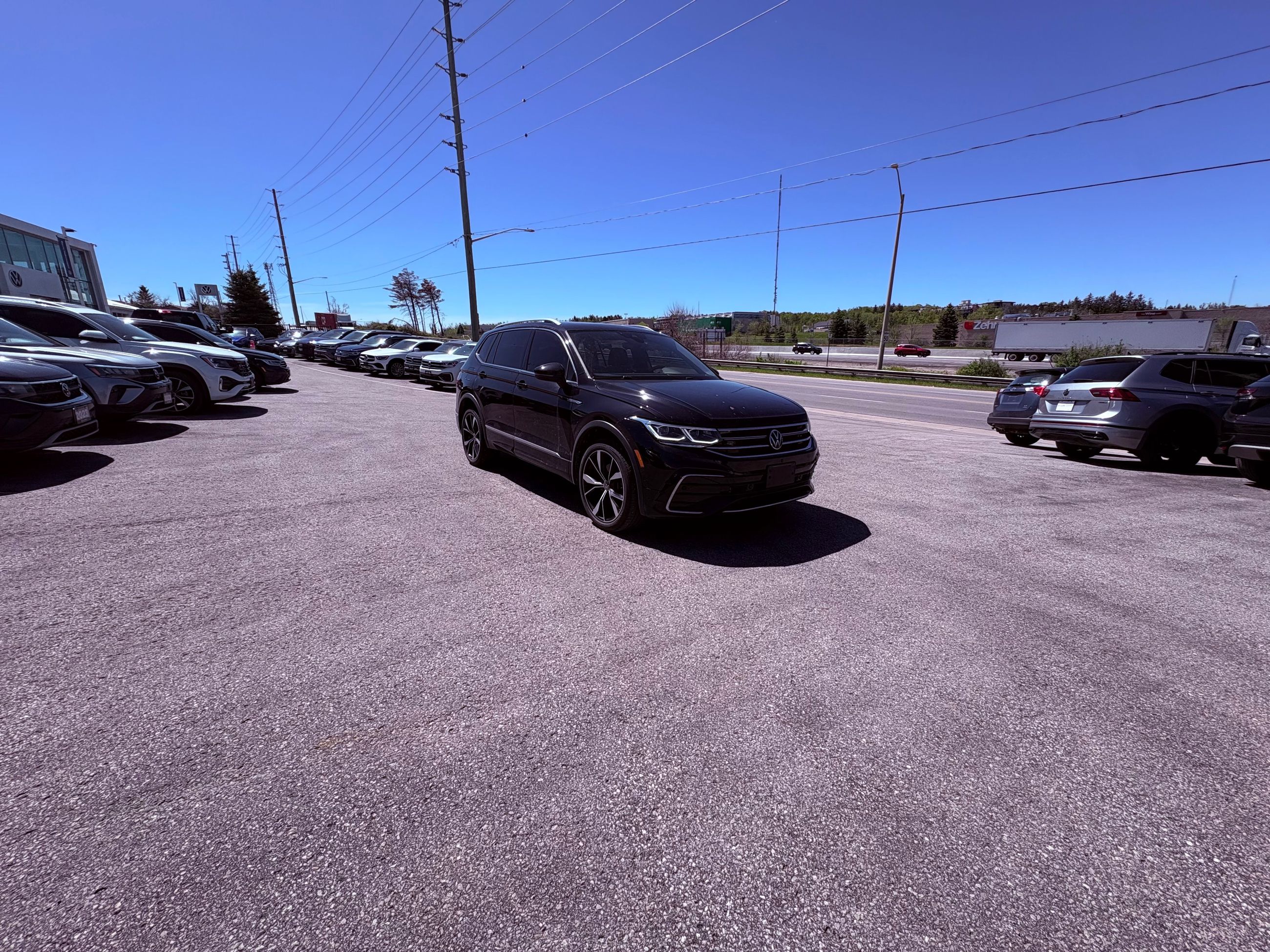 2024 Volkswagen Tiguan in Barrie, Ontario