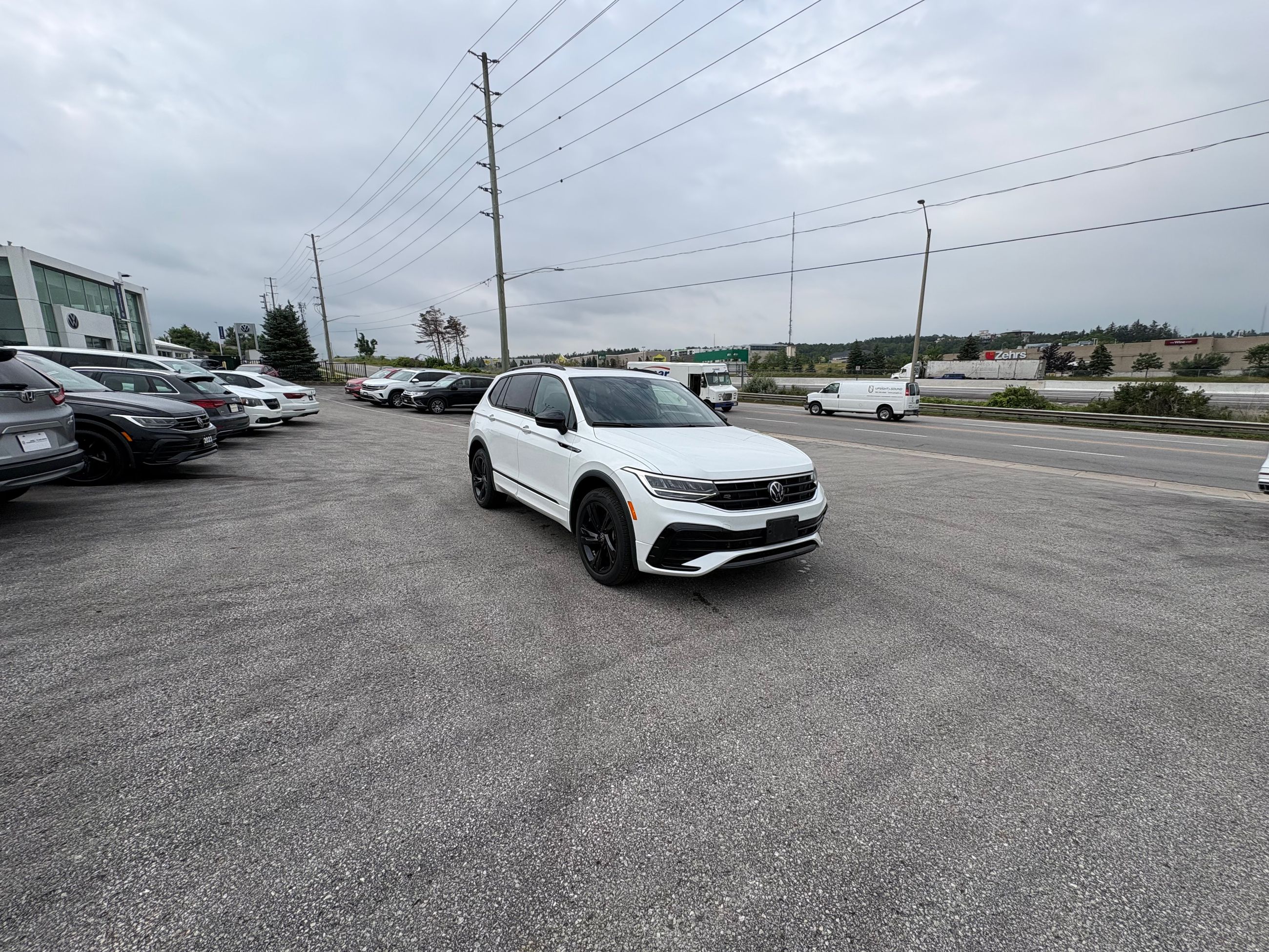 Volkswagen Tiguan  2024 à Barrie, Ontario