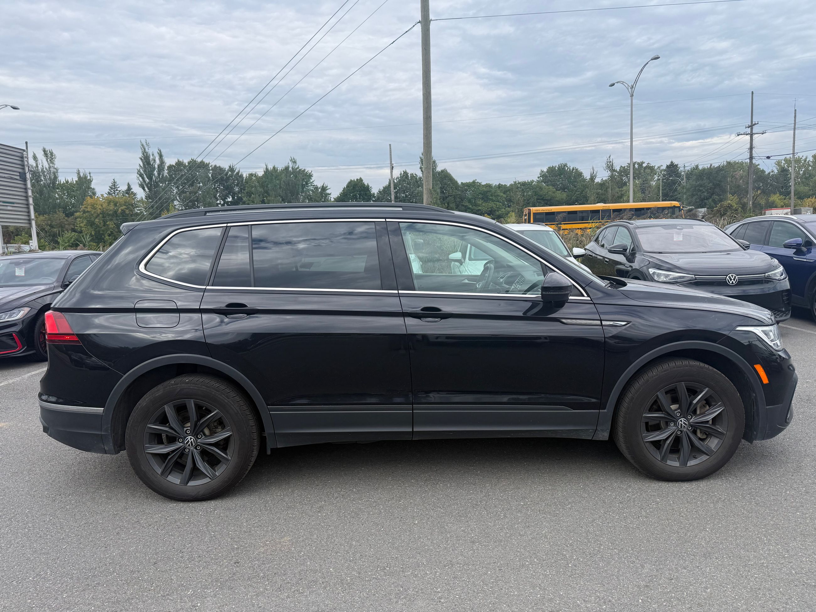 Photo 2024 Volkswagen Tiguan Comfortline | Apple Carplay | Intérieur cuir #5
