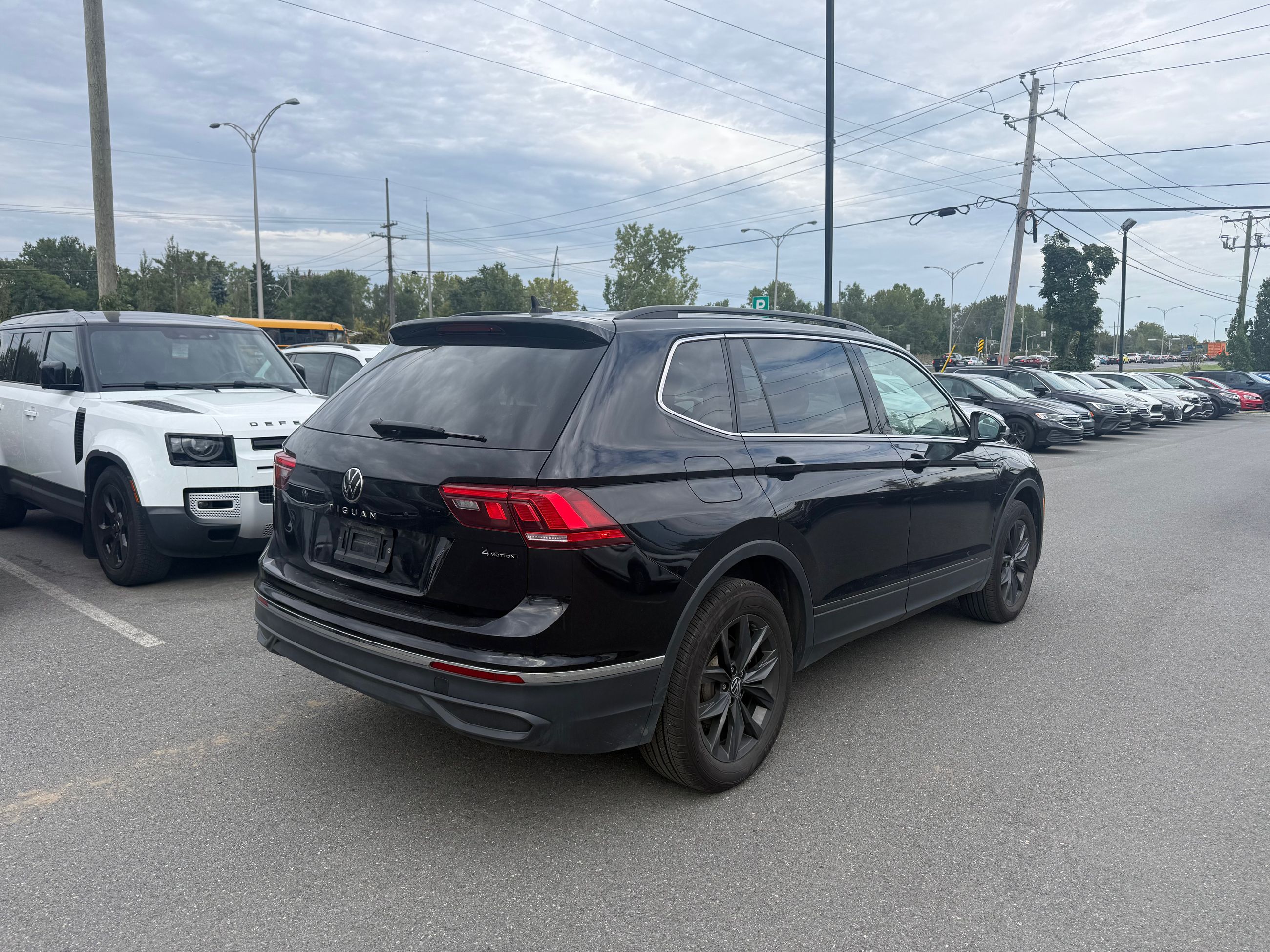 Photo 2024 Volkswagen Tiguan Comfortline | Apple Carplay | Intérieur cuir #7