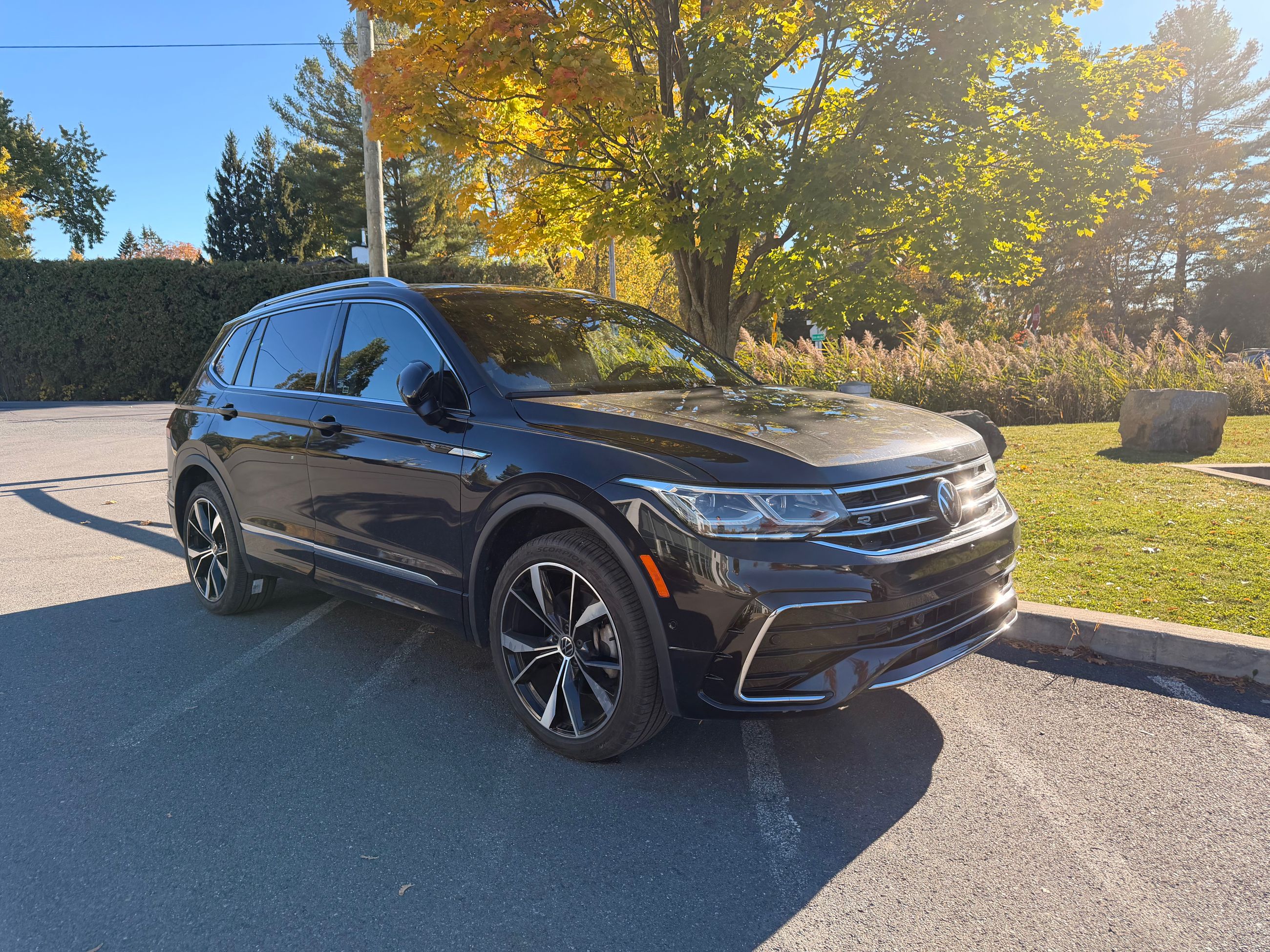 Photo 2024 Volkswagen Tiguan Highline R-Line | Toit Pano | Cuir | Navigation #4