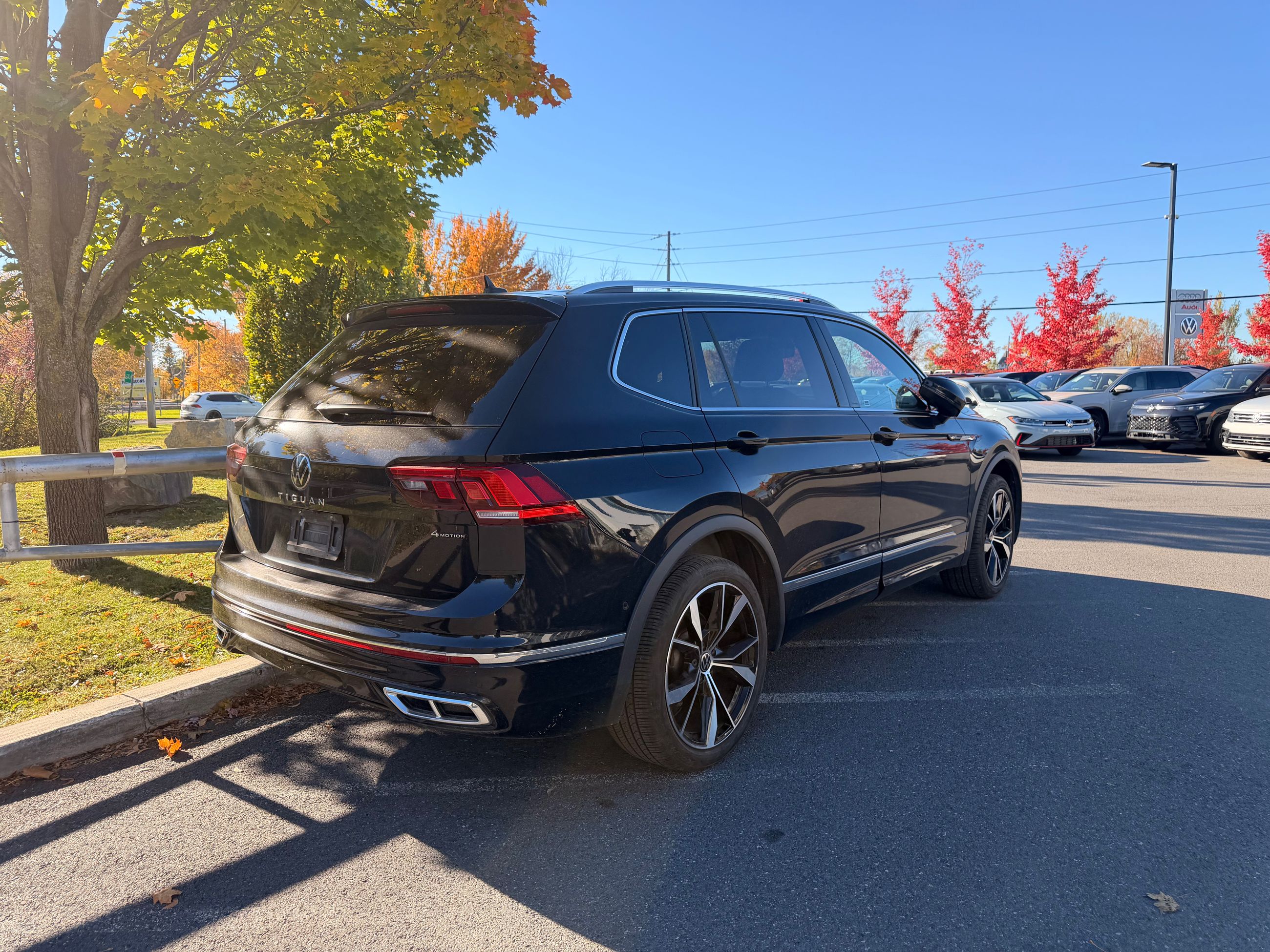 Photo 2024 Volkswagen Tiguan Highline R-Line | Toit Pano | Cuir | Navigation #6