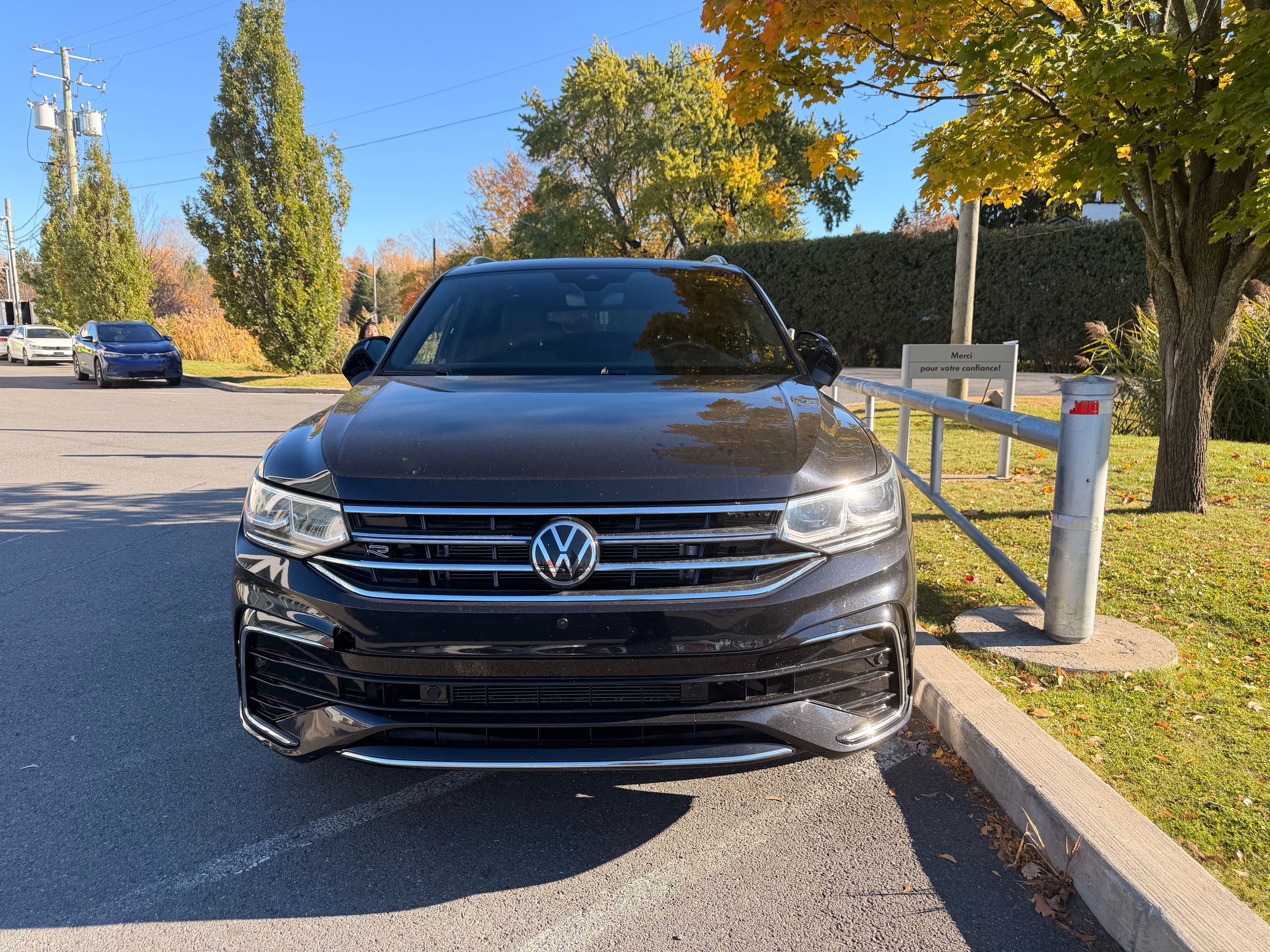 Photo 2024 Volkswagen Tiguan Highline R-Line | Toit Pano | Cuir | Navigation #3