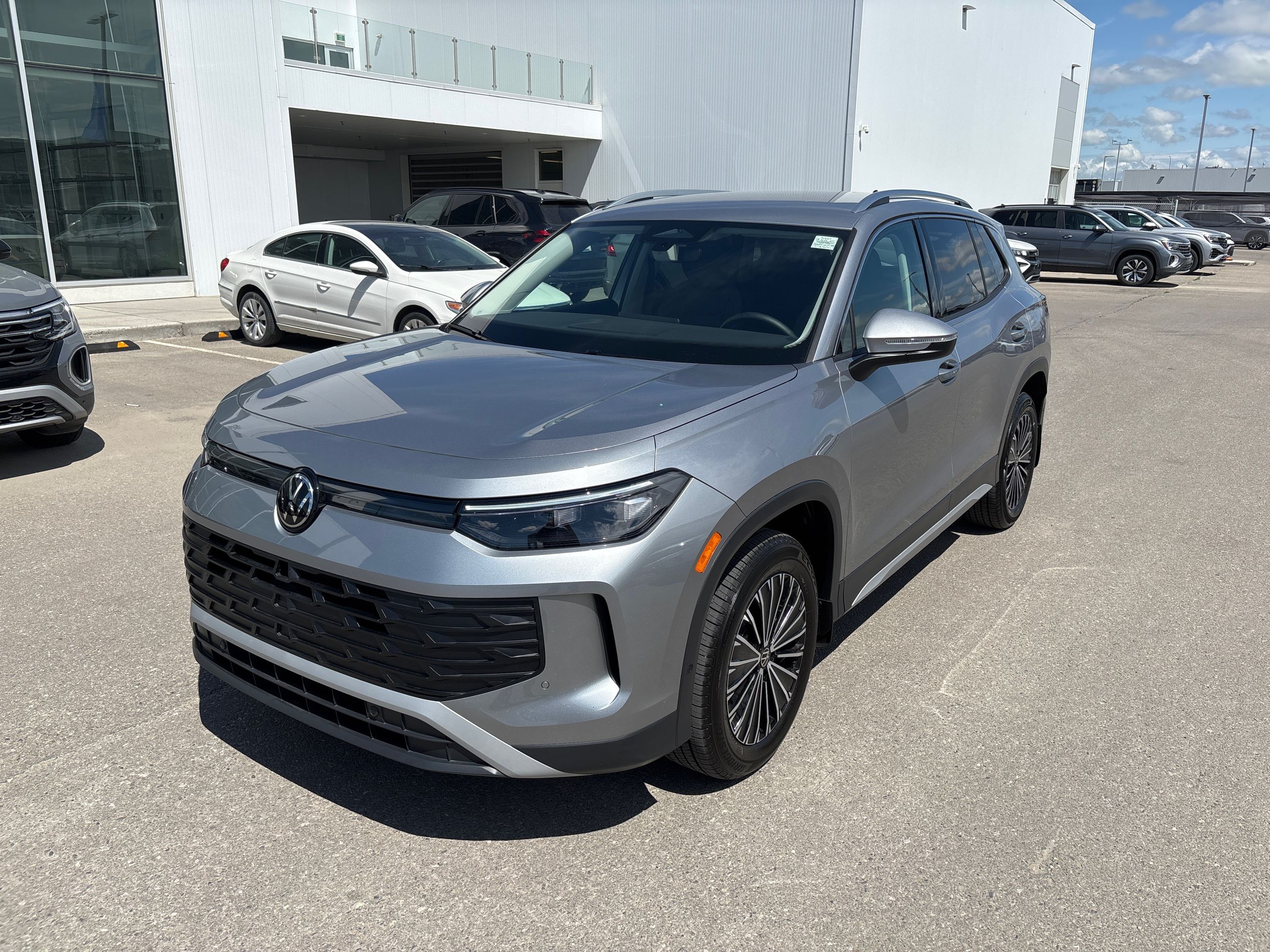 2025 Volkswagen Tiguan in Calgary, Alberta