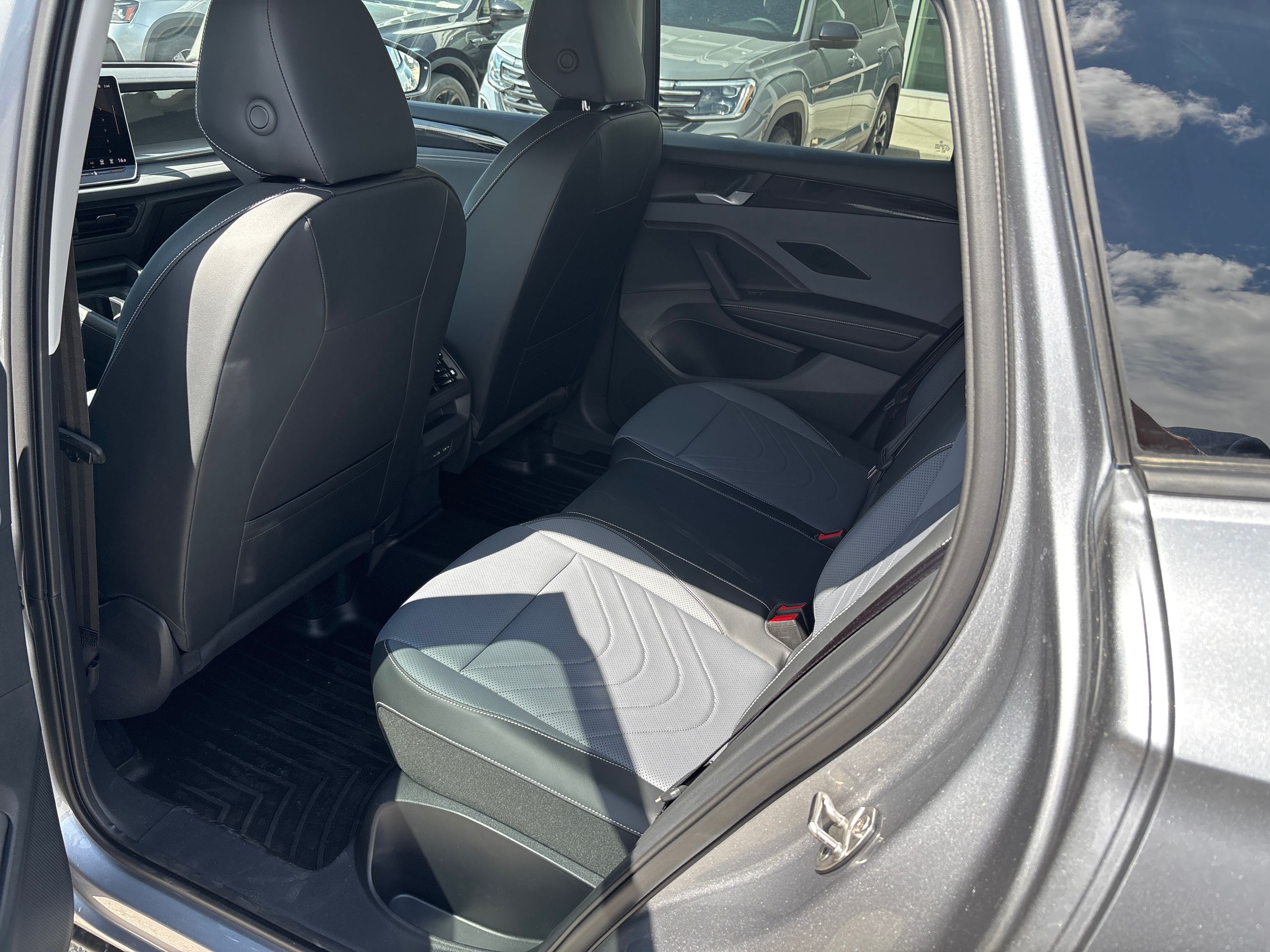 2025 Volkswagen Tiguan in Calgary, Alberta