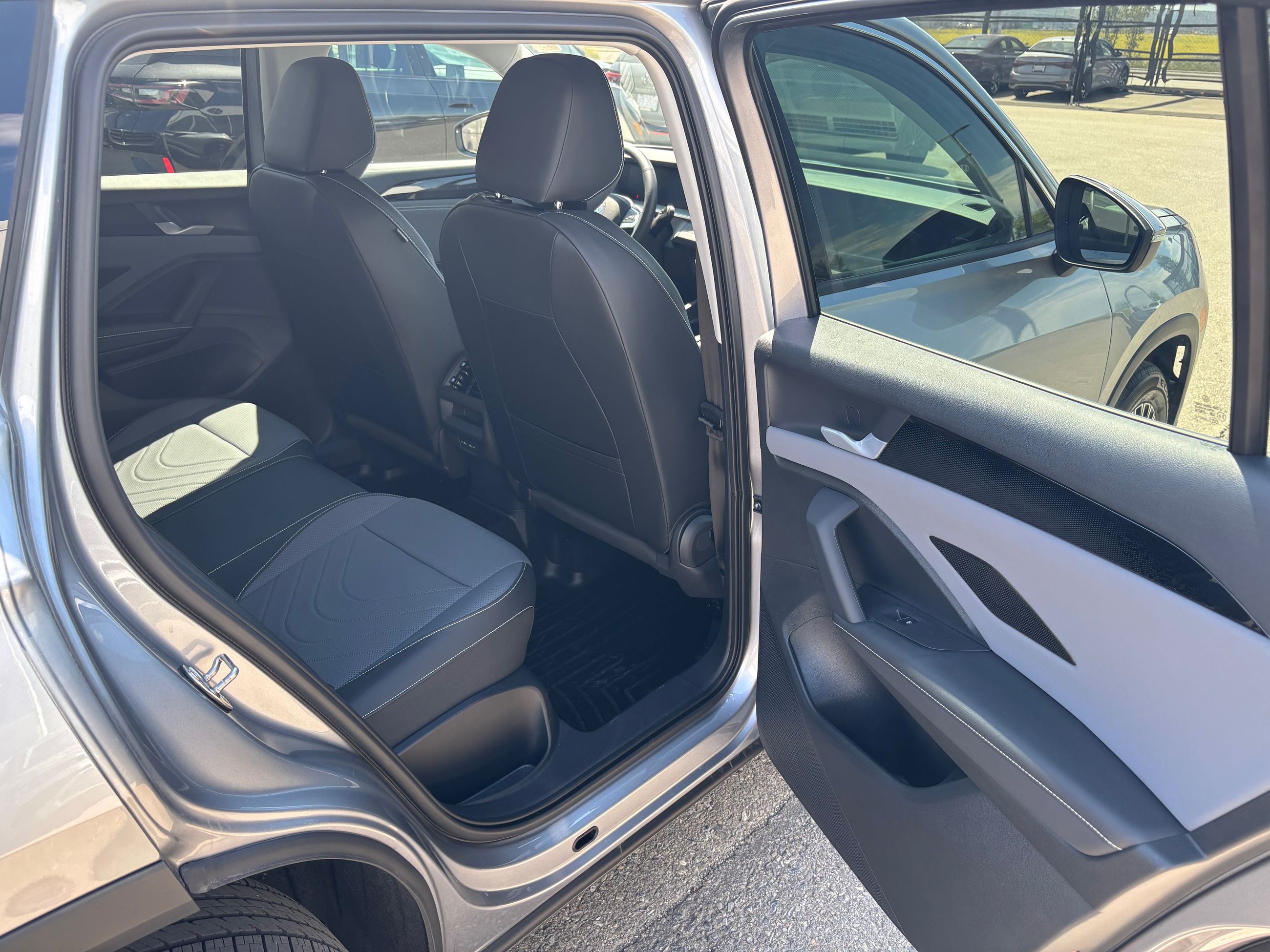 Volkswagen Tiguan  2025 à Calgary, Alberta
