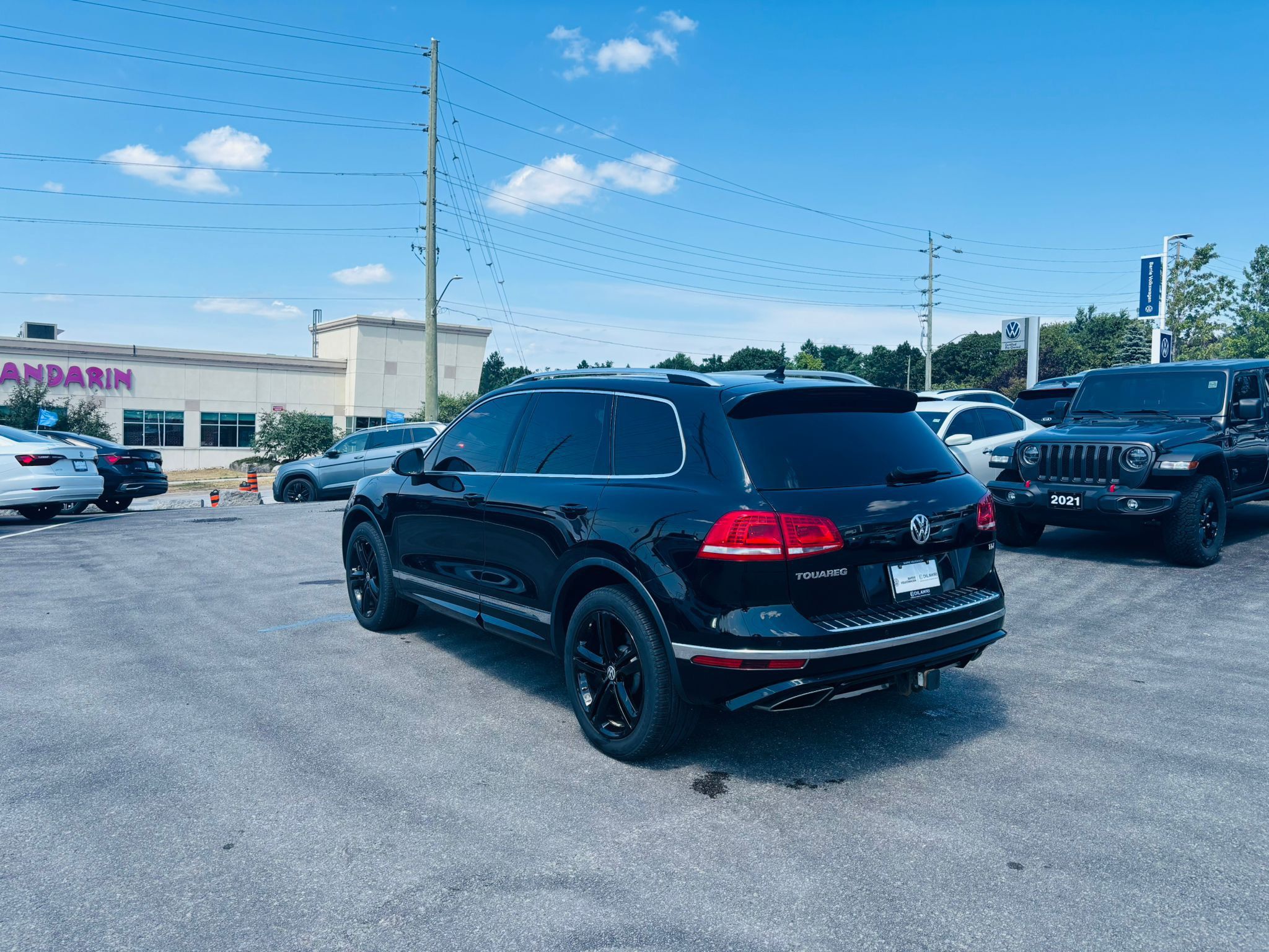 2016 Volkswagen Touareg in Barrie, Ontario