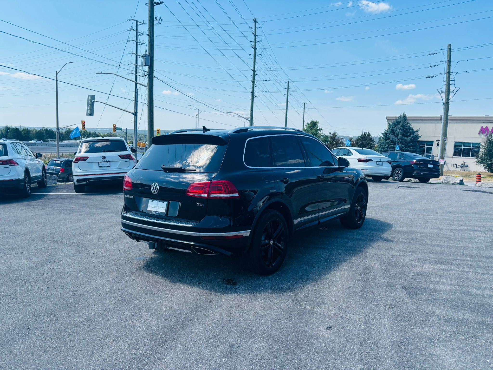 2016 Volkswagen Touareg in Barrie, Ontario