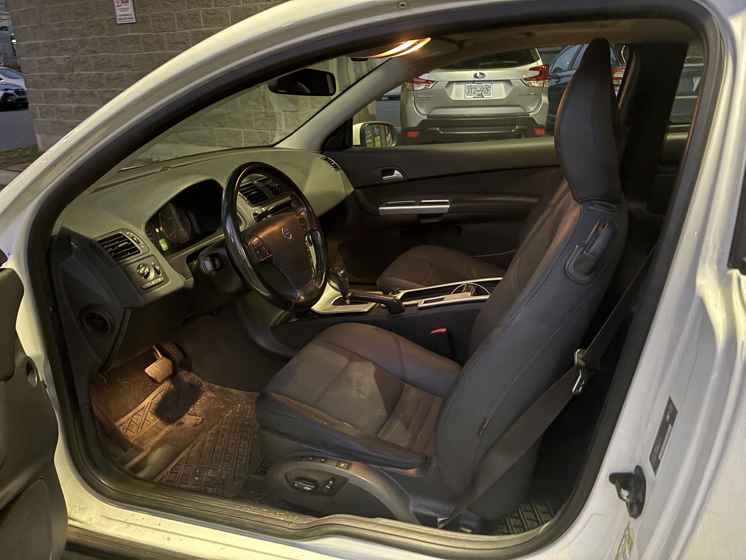 2011  C30